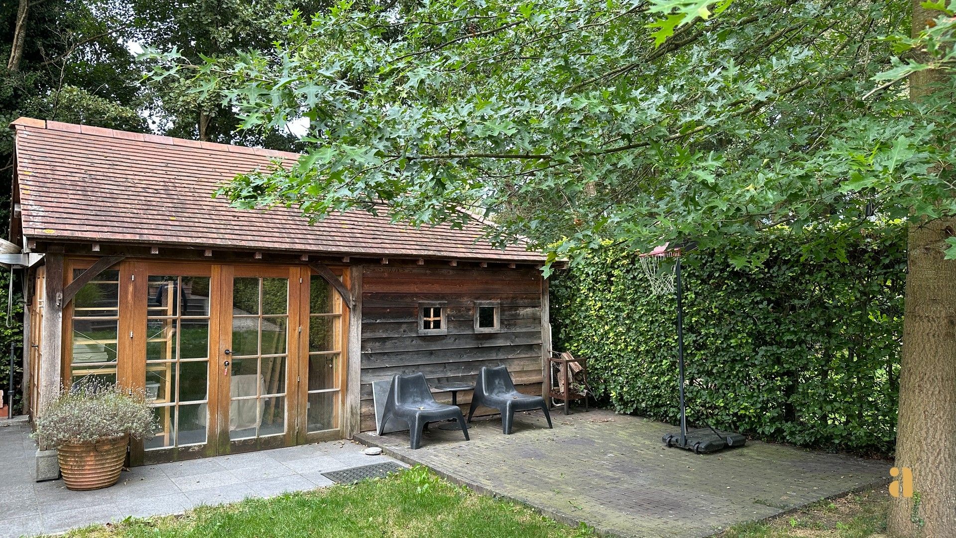 Stijlvol wonen met privé sauna foto 26