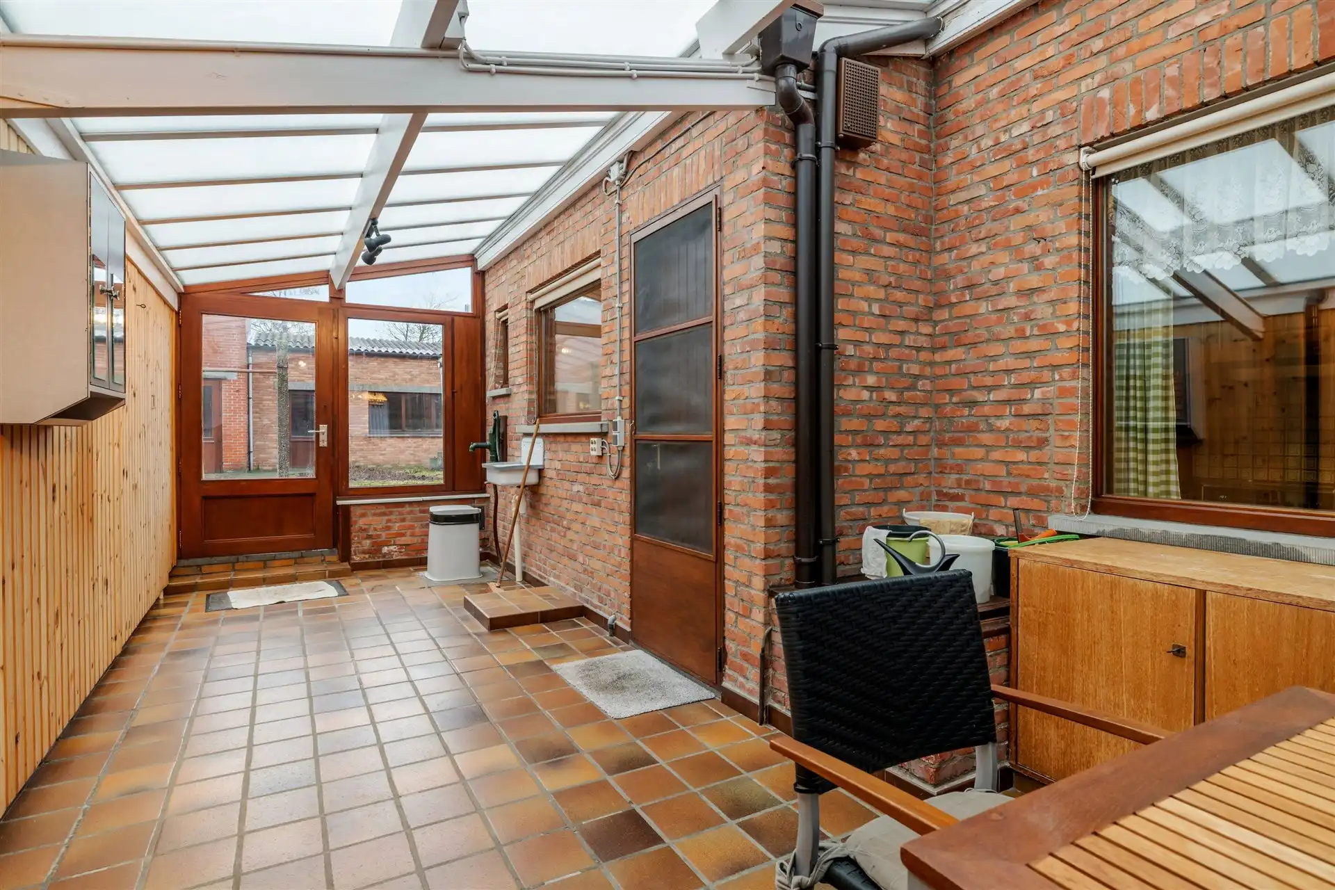 Instapklare gezinswoning met bijgebouwen op 520m² foto 11