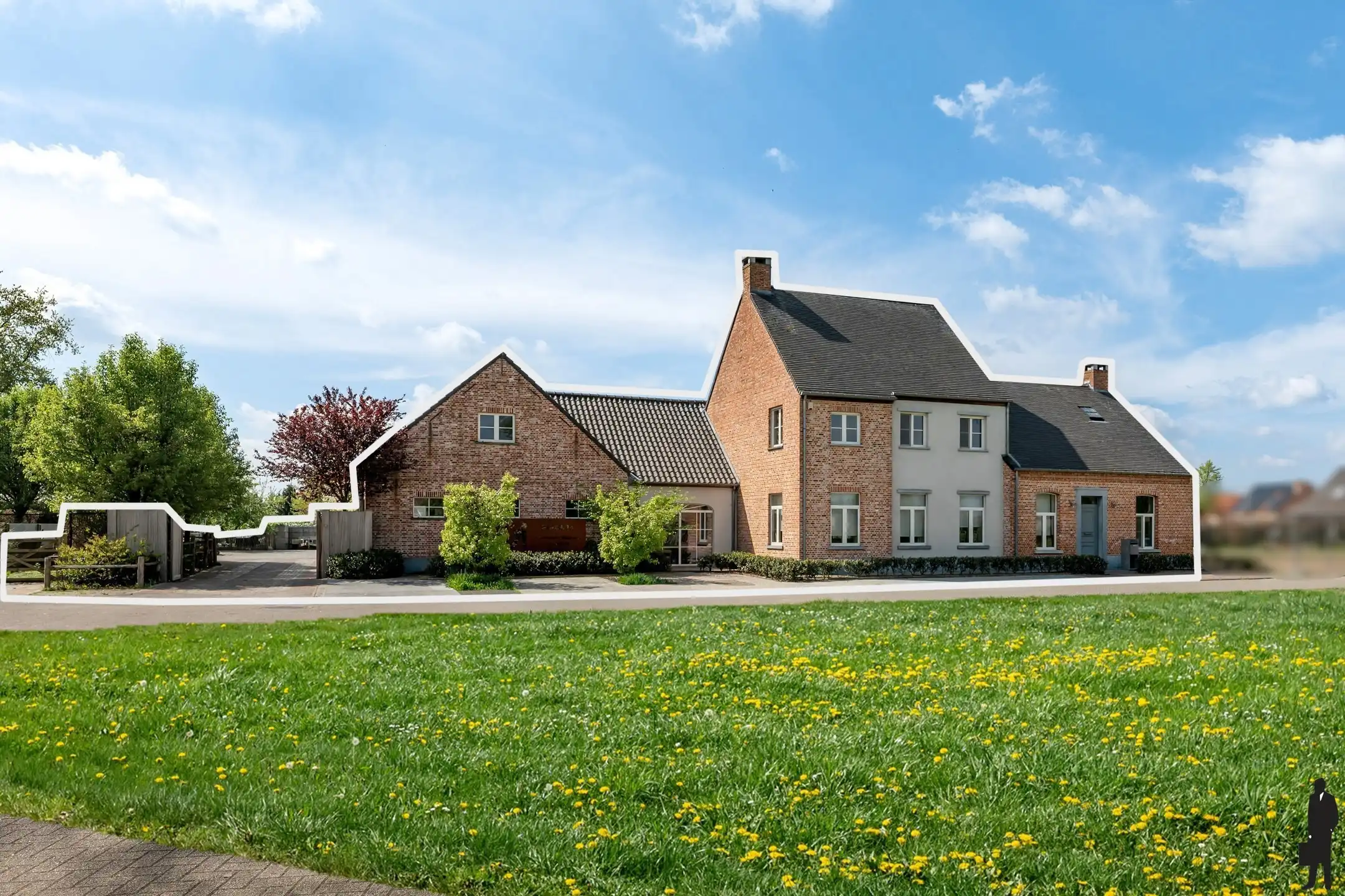 Uitzonderlijke hoevilla met paardenfaciliteiten op ca. 1 ha foto {{pictureIndex}}