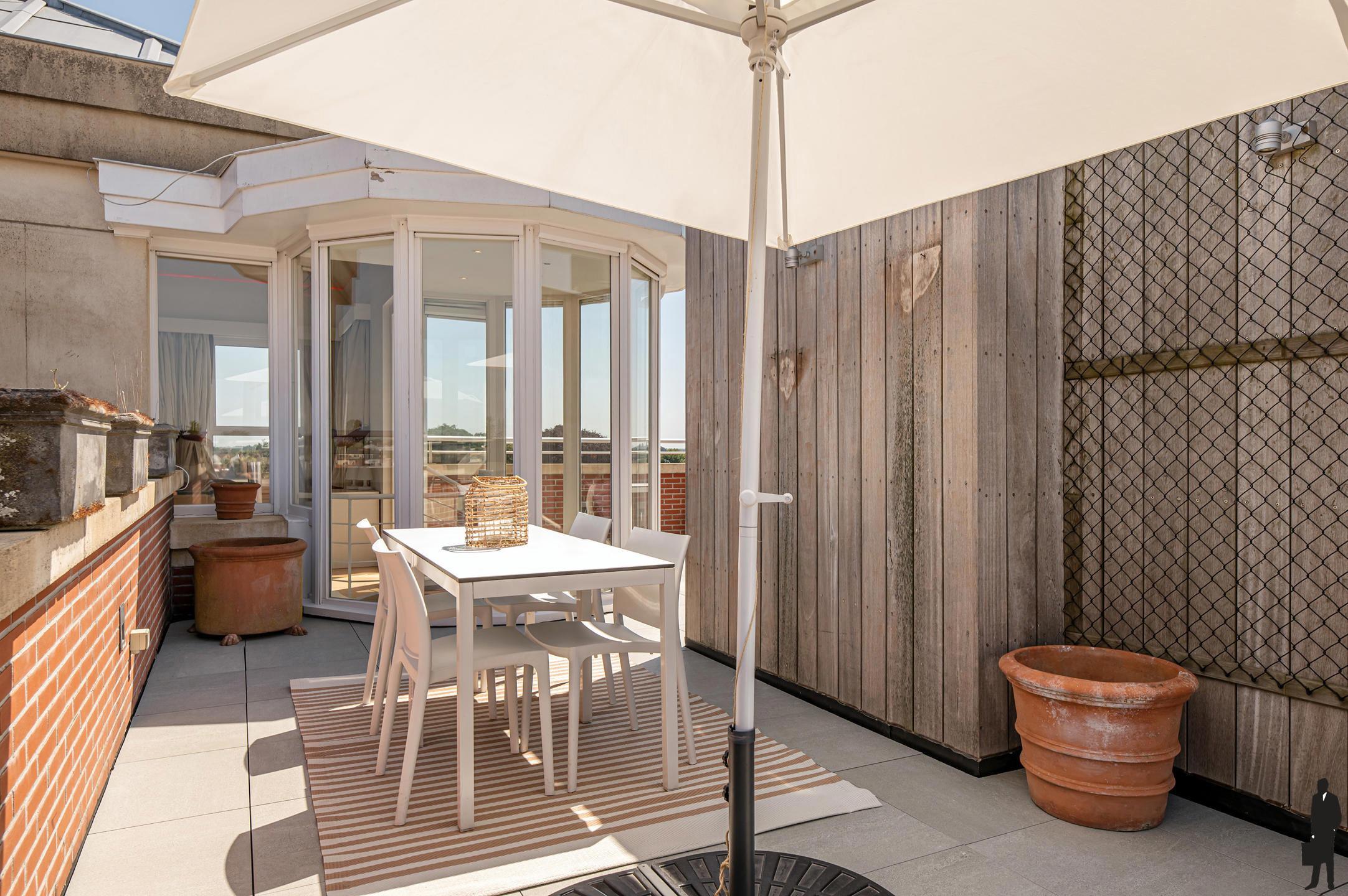 Riant penthouse met dakterras met 360° zicht over Turnhout  foto 23