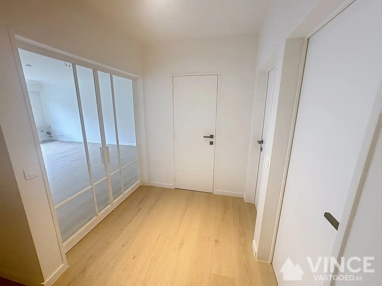Volledig vernieuwd appartement met 3 slaapkamers foto 6