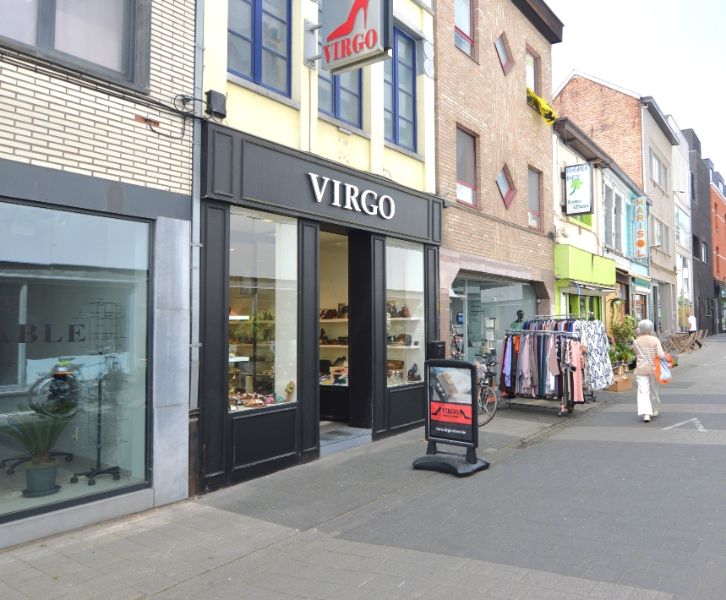 Handelspand te huur – Toplocatie in centrum Mechelen foto {{pictureIndex}}