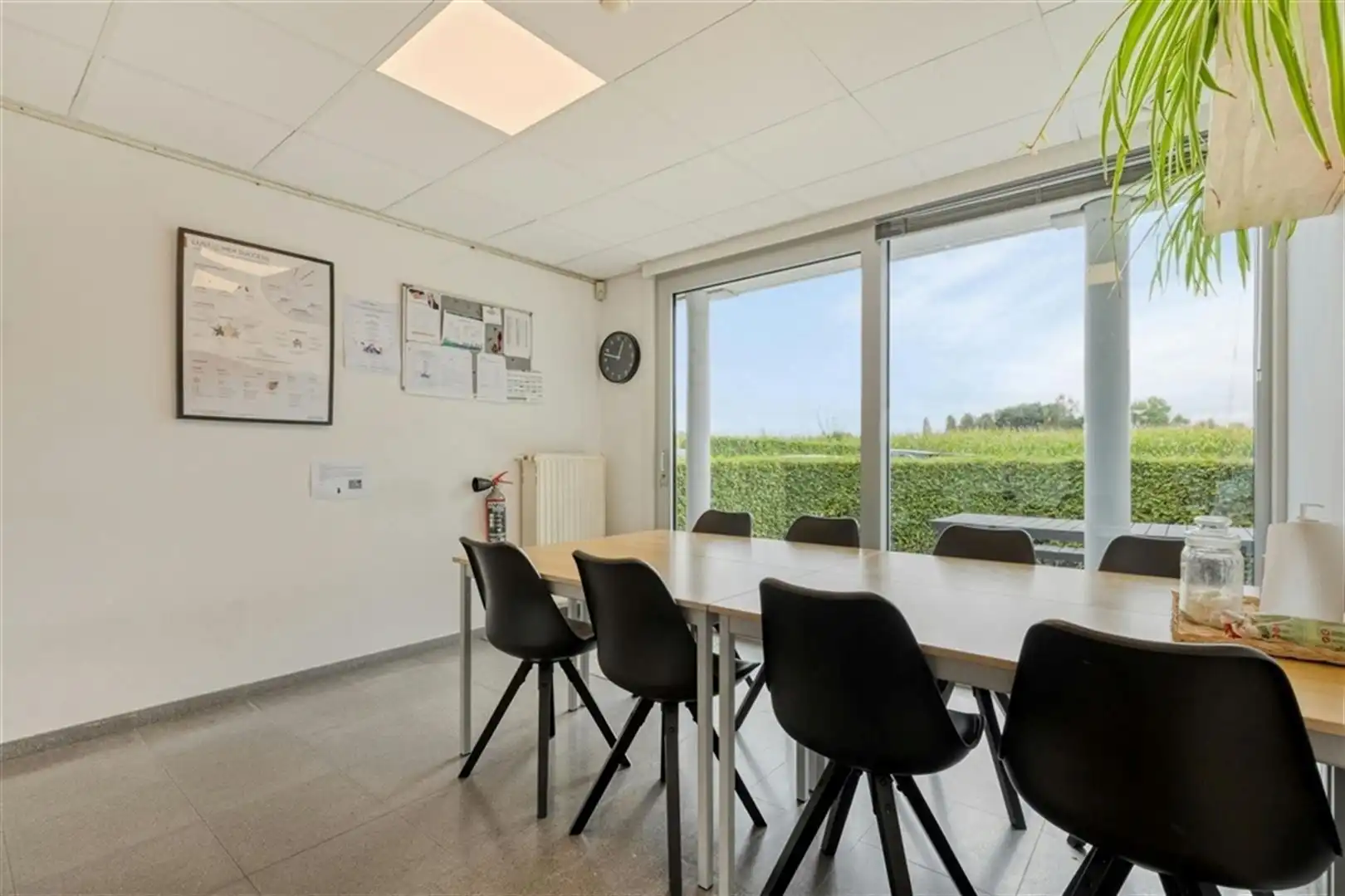 Kantoorgebouw te huur in Destelbergen; 540m² foto 9