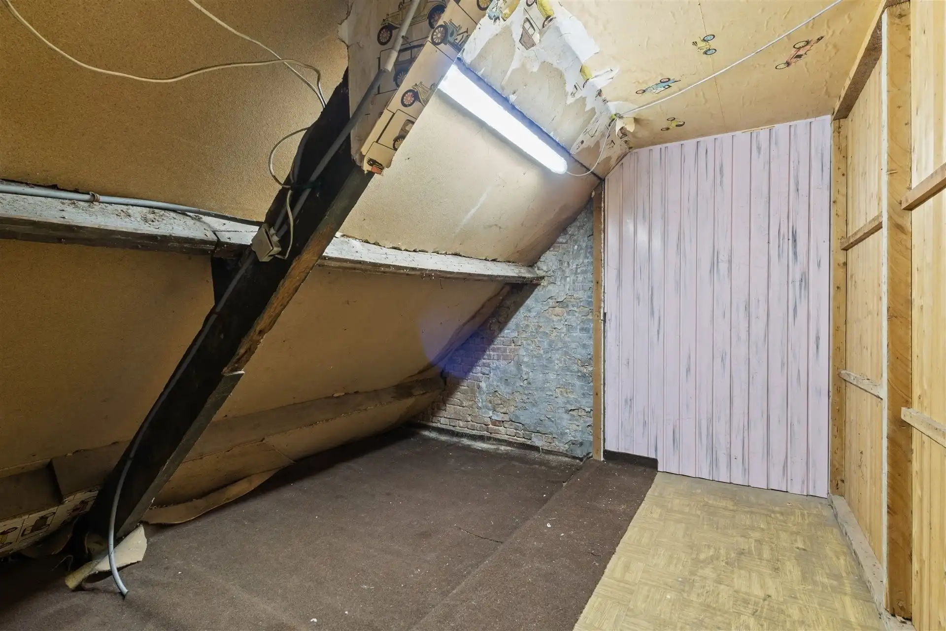 Te renoveren half open bebouwing met garage op centrale ligging te Oudegem foto 14