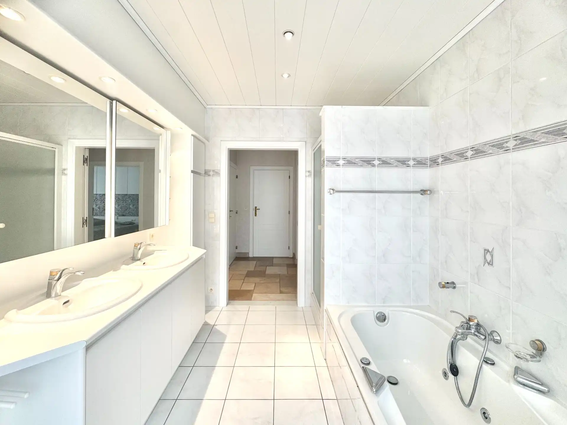 RUIME STATIGE VILLA | 1.828 M² foto 41