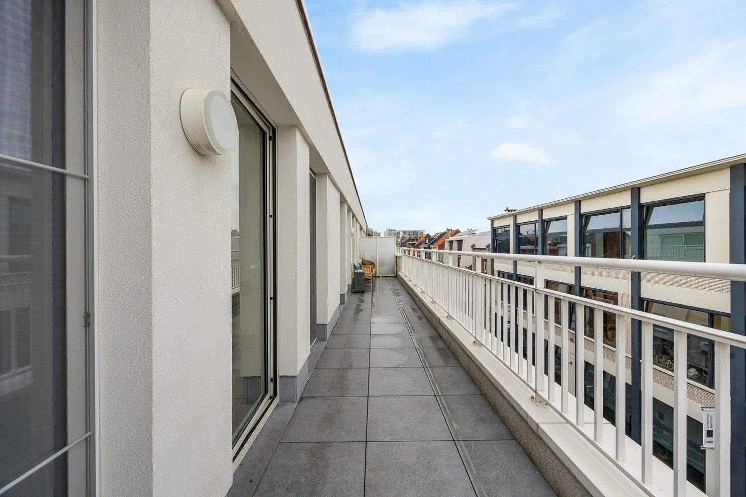 Modern 2-slaapkamerappartement van ±95m² met dubbele terrassen in hartje Berchem foto 14