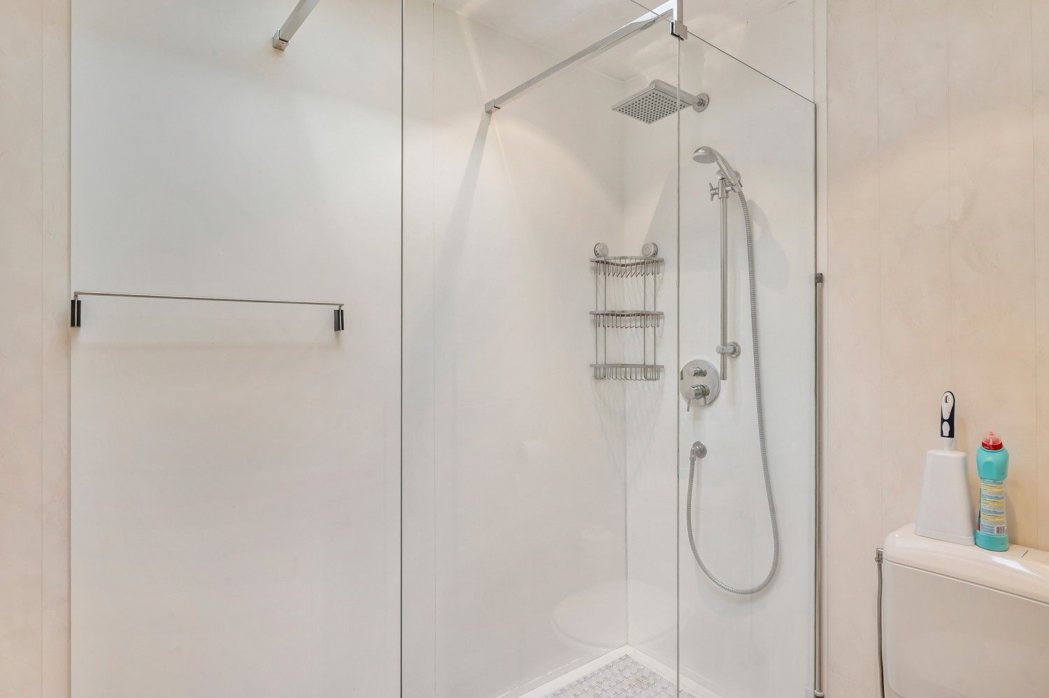 OP TE FRISSEN WONING MET MAGAZIJN VLAK BIJ CENTRUM MECHELEN foto 15