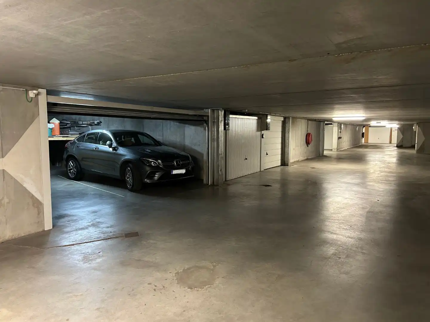 Dubbele garagebox - ondergrond, ruim en vlot bereikbaar foto 13