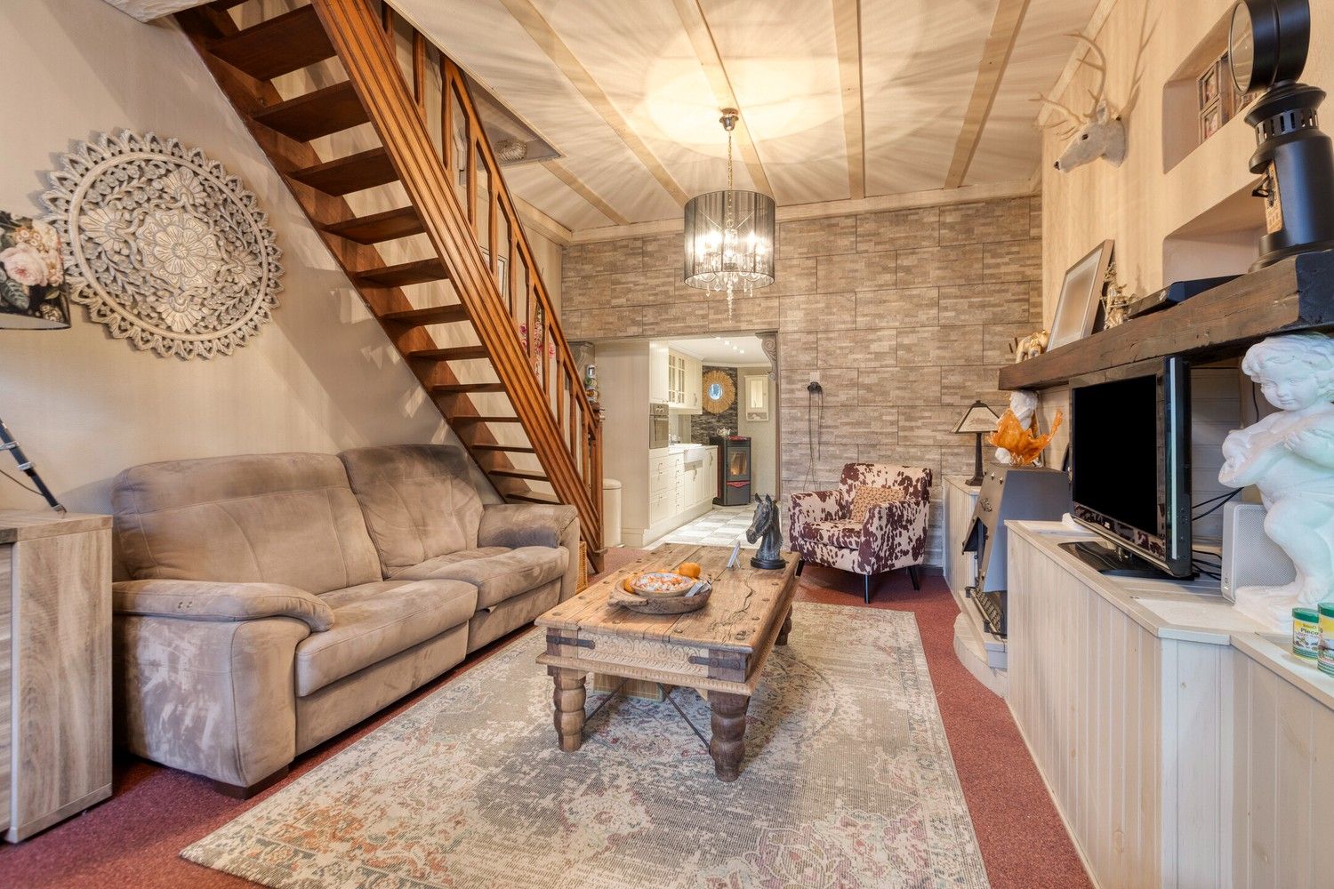 Karakteristieke, te renoveren woning met gezellige tuin en veel potentieel op een top-locatie te Lanaken foto 4