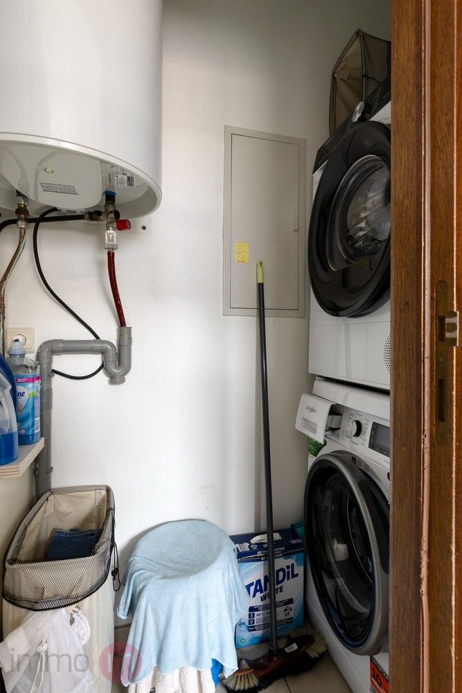 Goed gelegen appartement met 2 slaapkamers, terras en autostaanplaats foto 12