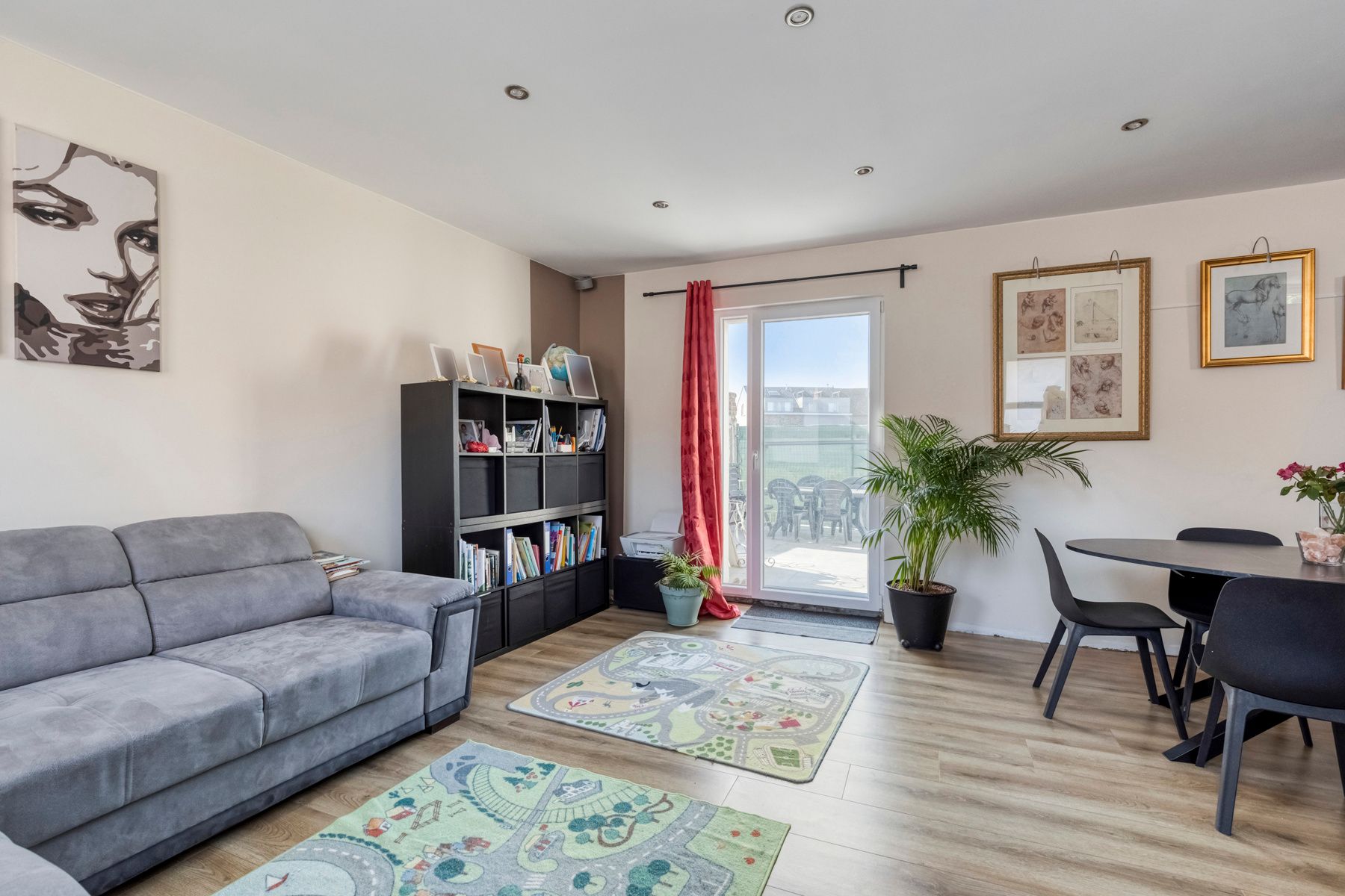 Centraal gelegen gerenoveerde 2-gevel foto 5