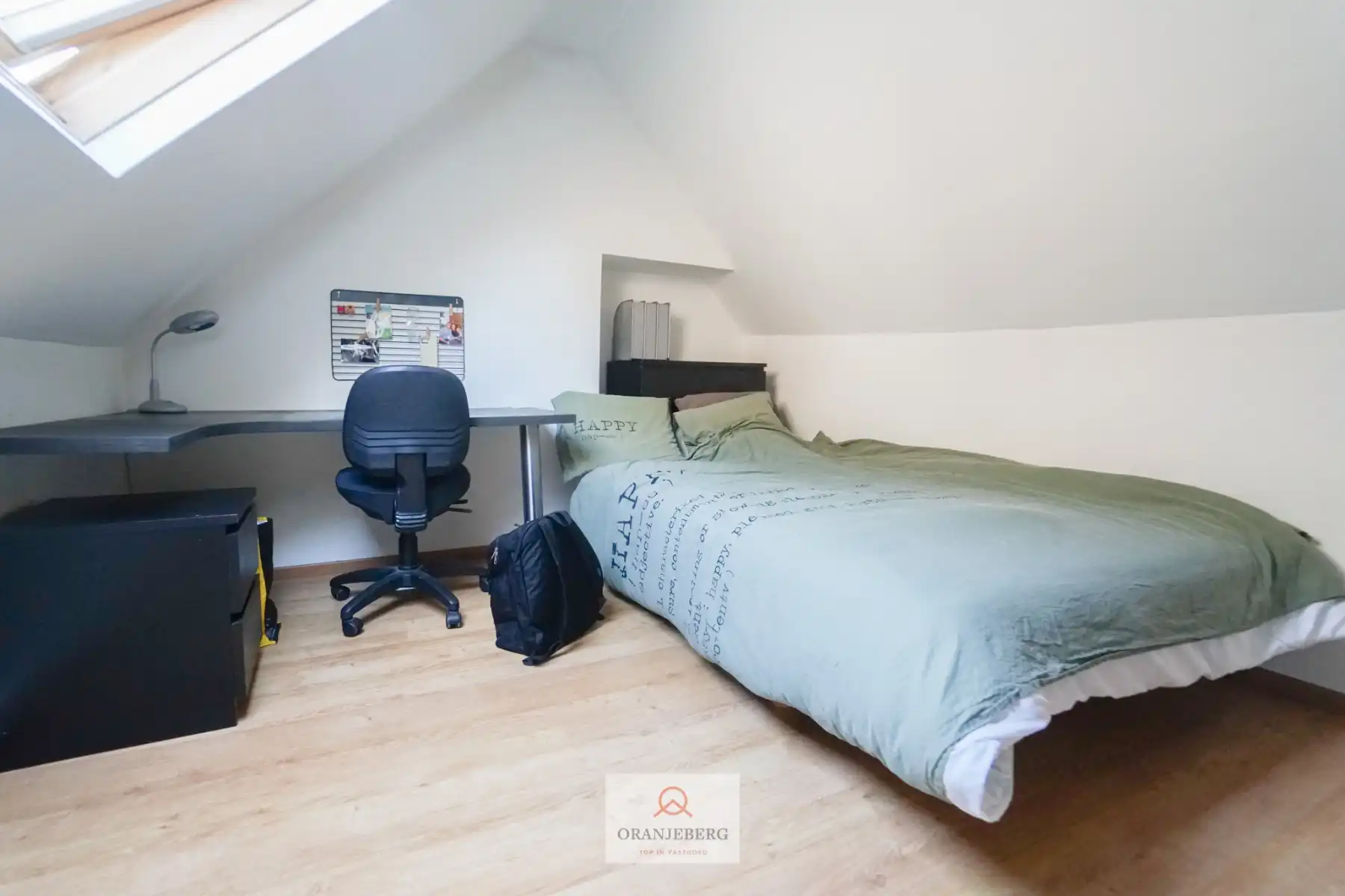 Instapklare rijwoning met 4 slaapkamers! foto 14