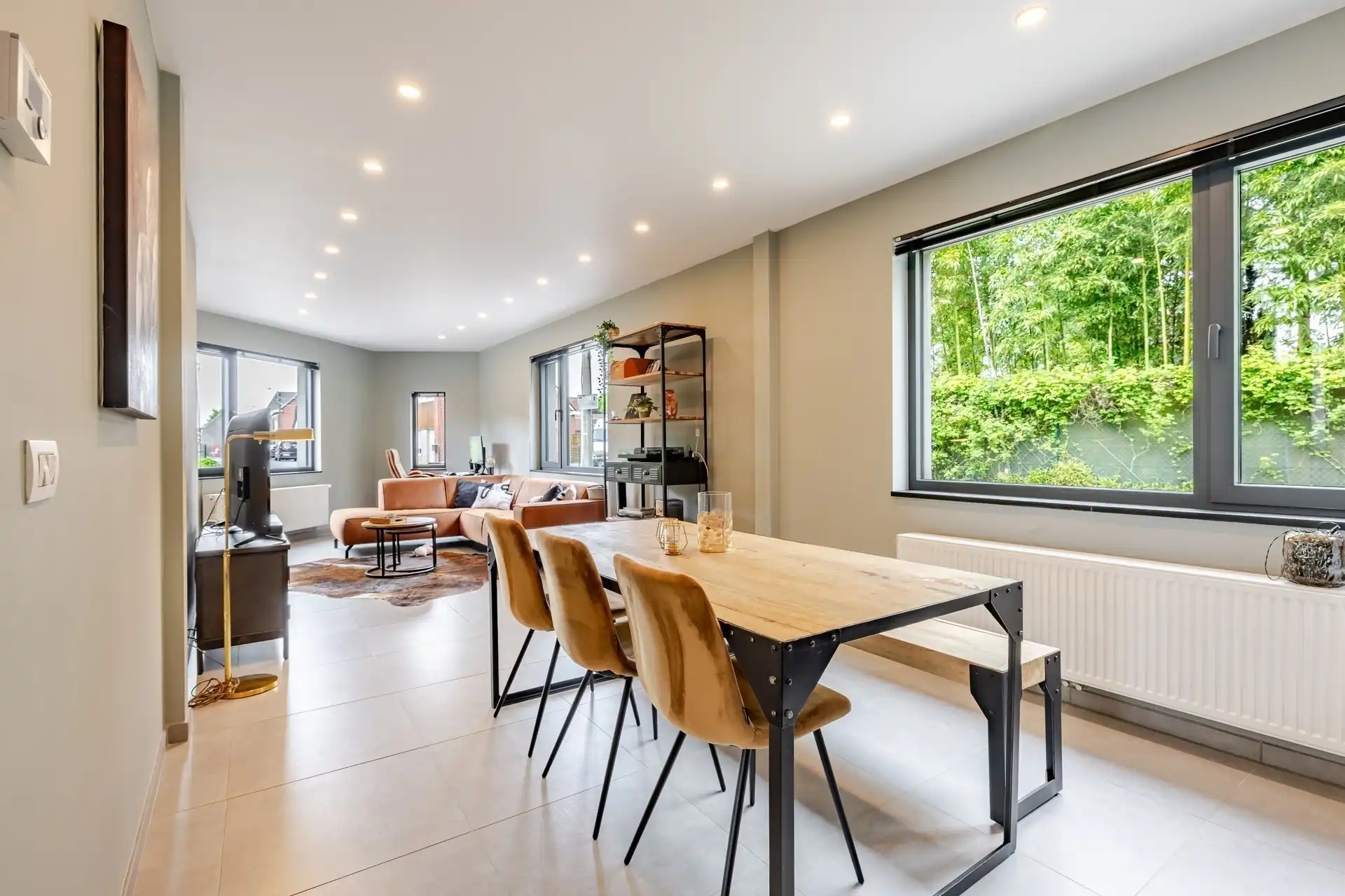 Instapklare woning met 3 ruime slaapkamers! foto 12
