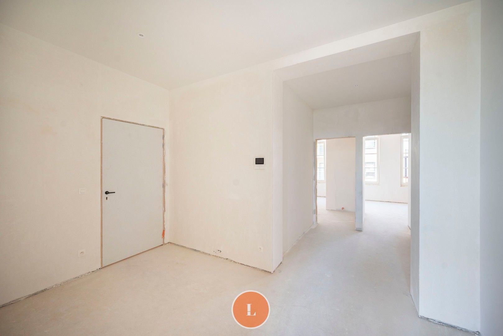 klassevol appartement in historisch gebouw foto 4