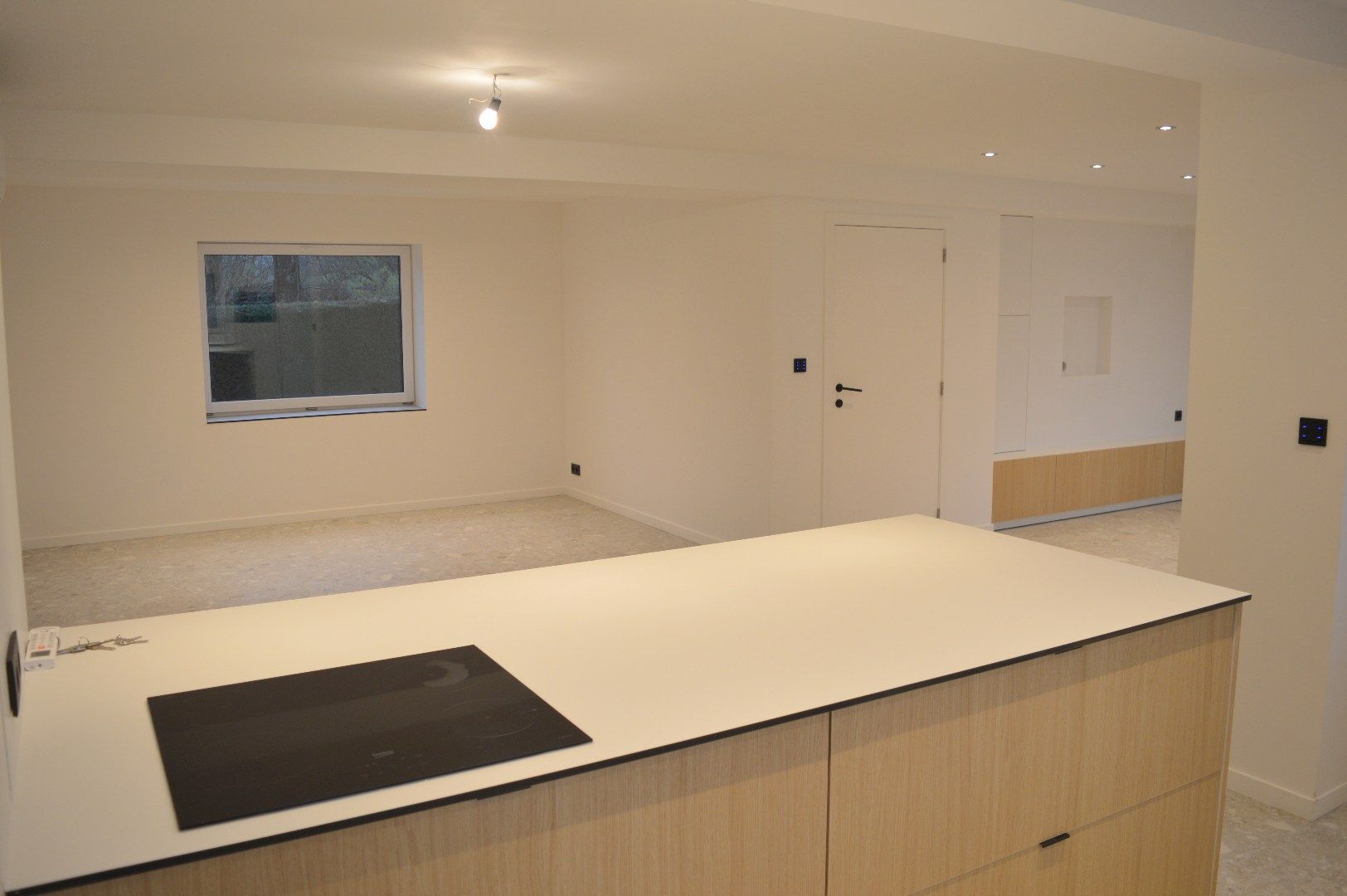 Gerenoveerde woning met tuin, garage en 3 slaapkamers in Bellegem foto 3