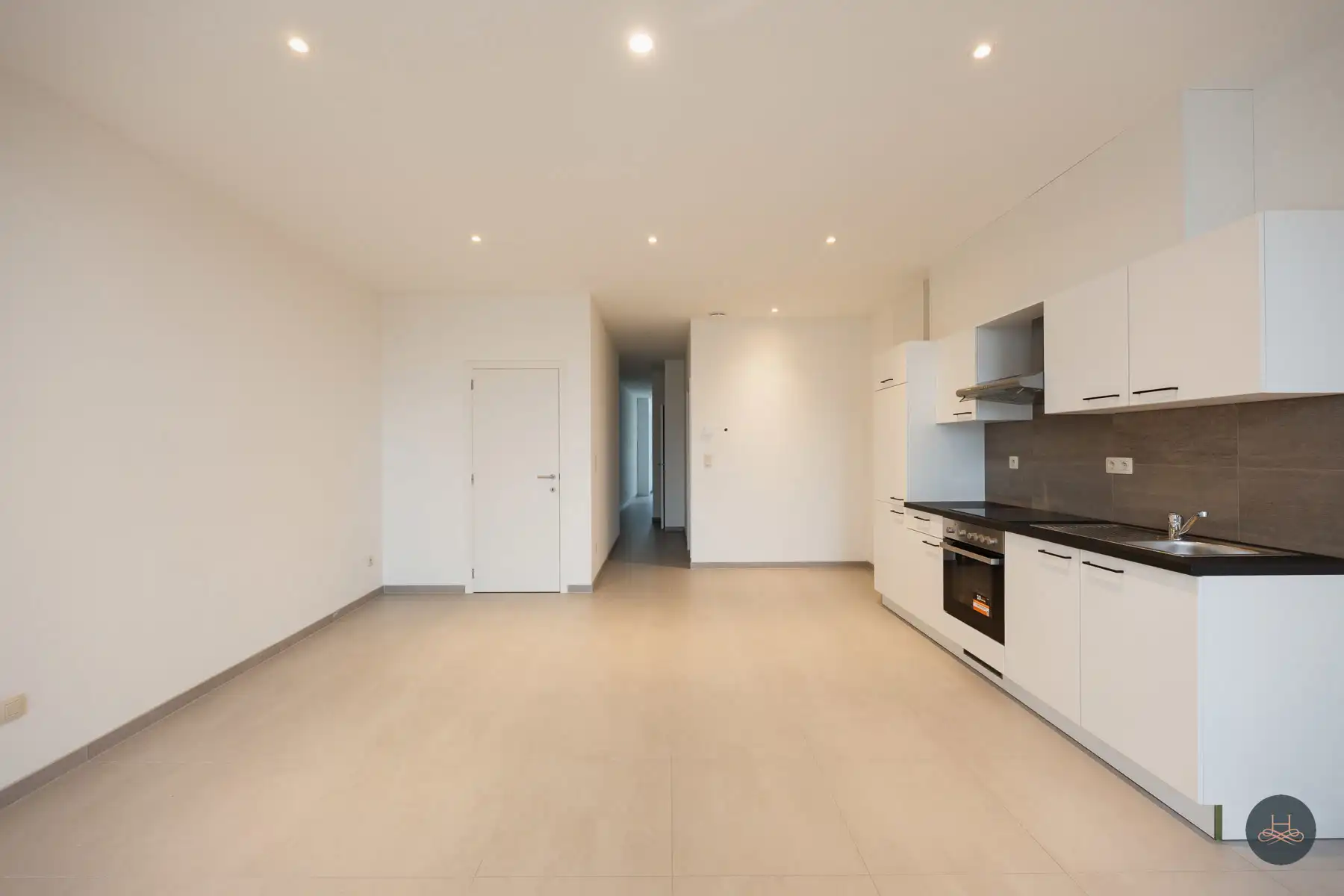 Gerenoveerd en zeer energiezuinig appartement met tof terras foto 8