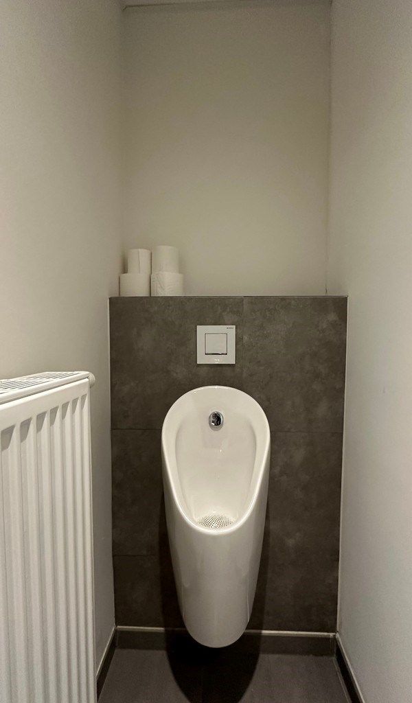 Instapklare kantoorruimte te huur langs E40 in Aalst foto 11