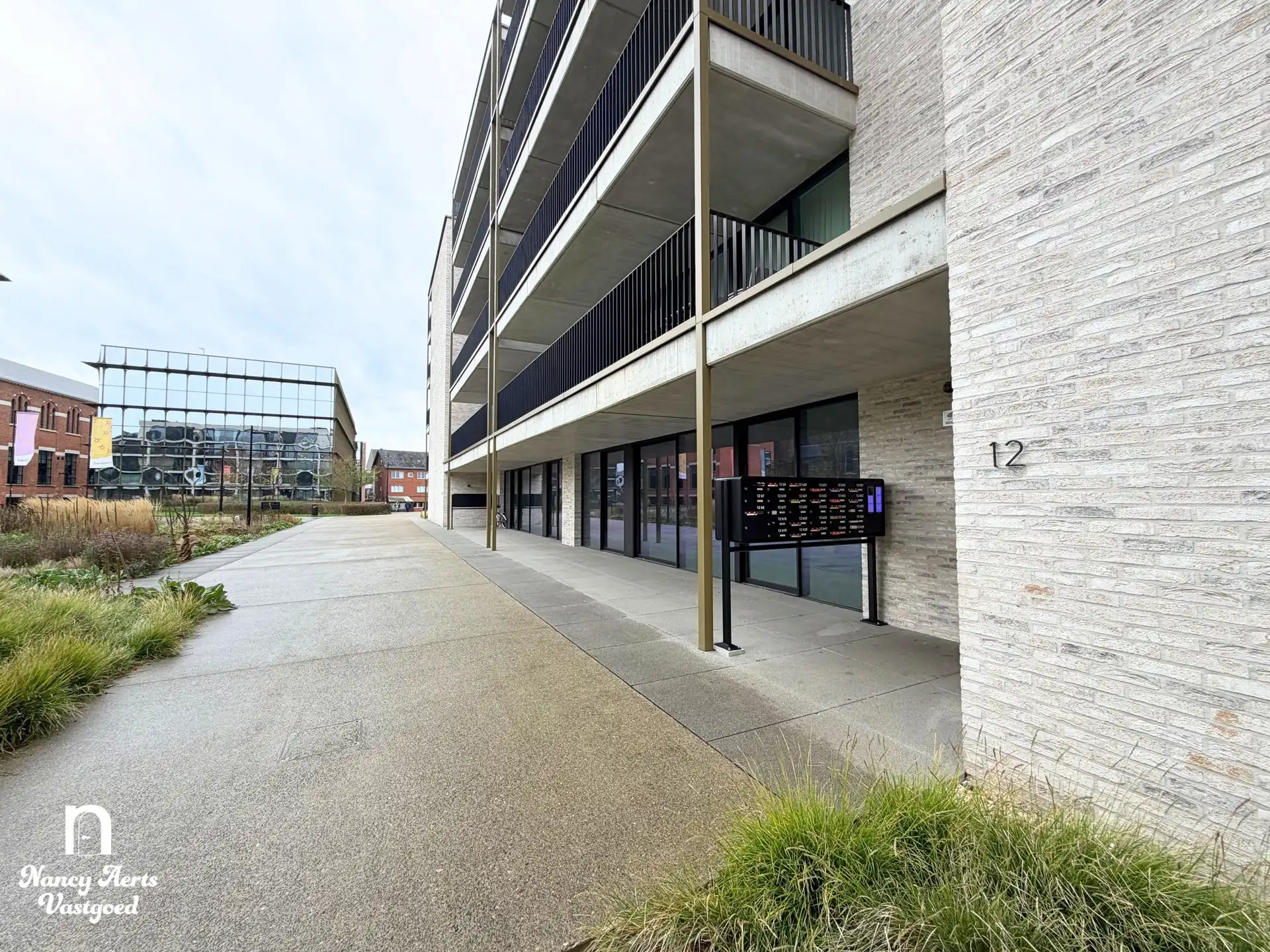 Energiezuinig 1-slaapkamerappartement in hartje Beringen foto {{pictureIndex}}