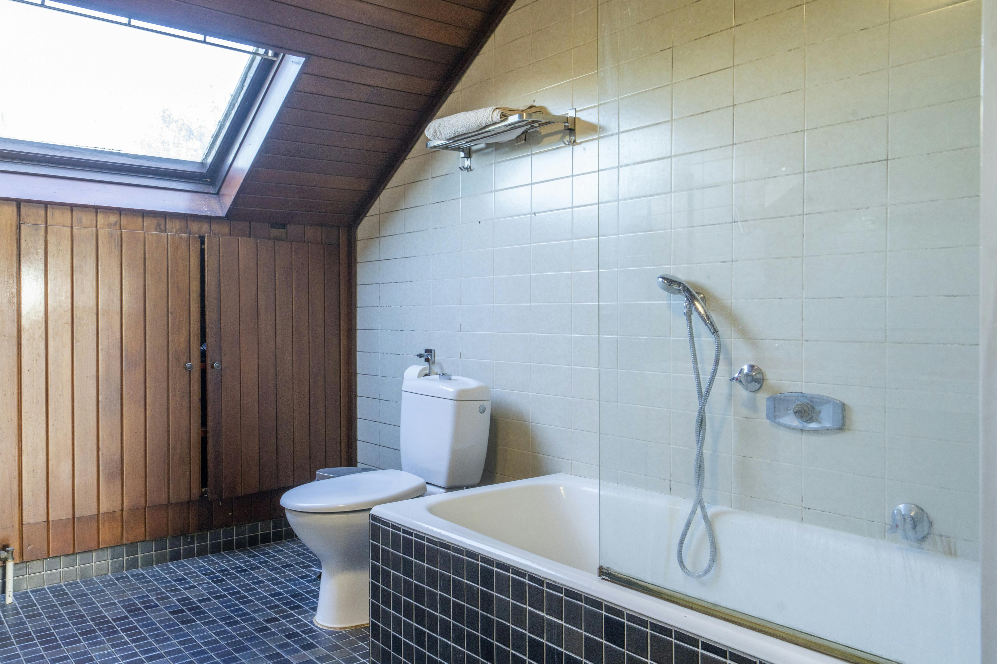 Ruim huis te koop in kortrijk met tuin en 4 slaapkamers foto 13