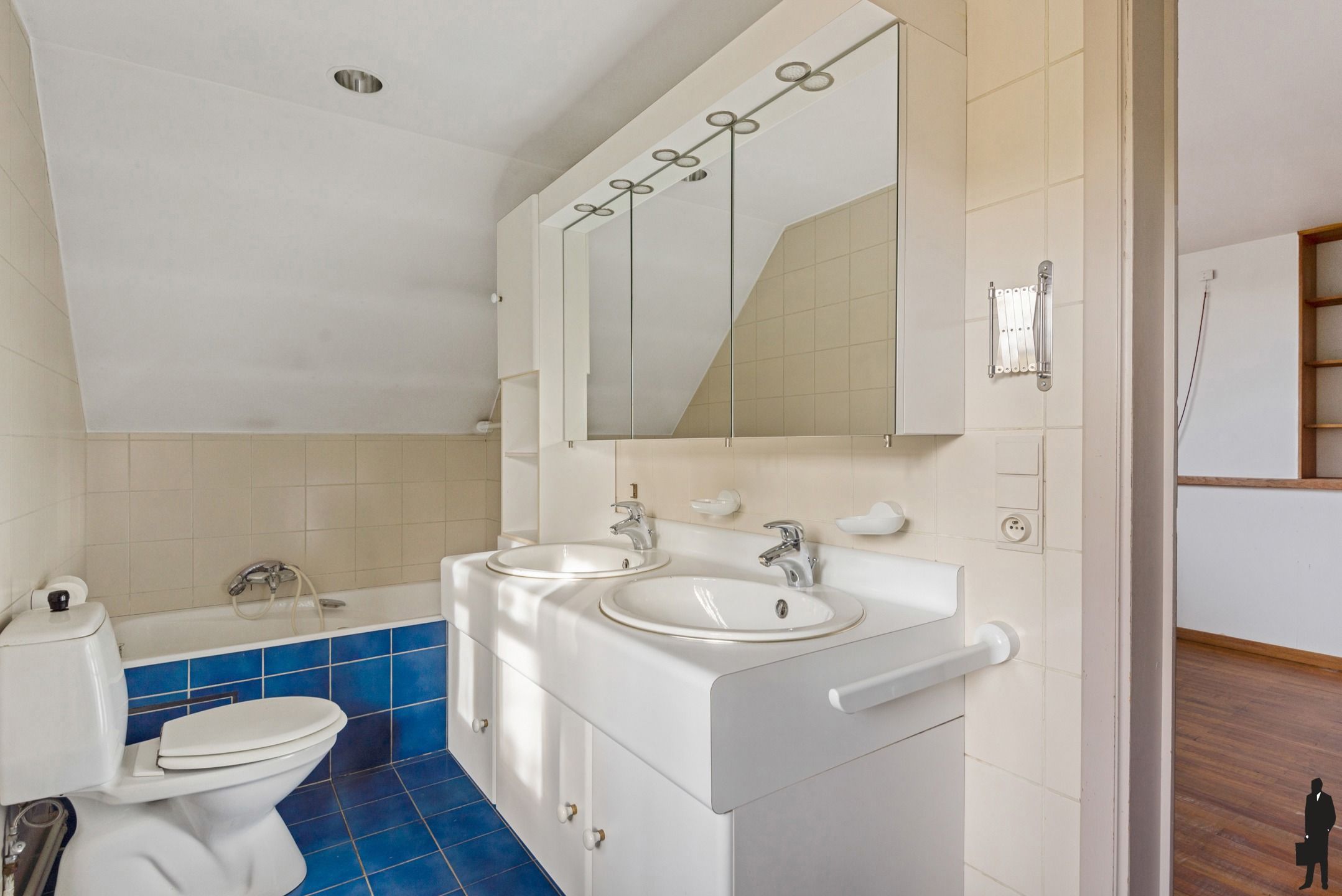 HOB op fantastische tuin in doodlopende straat (ca. 2343 m²) foto 30