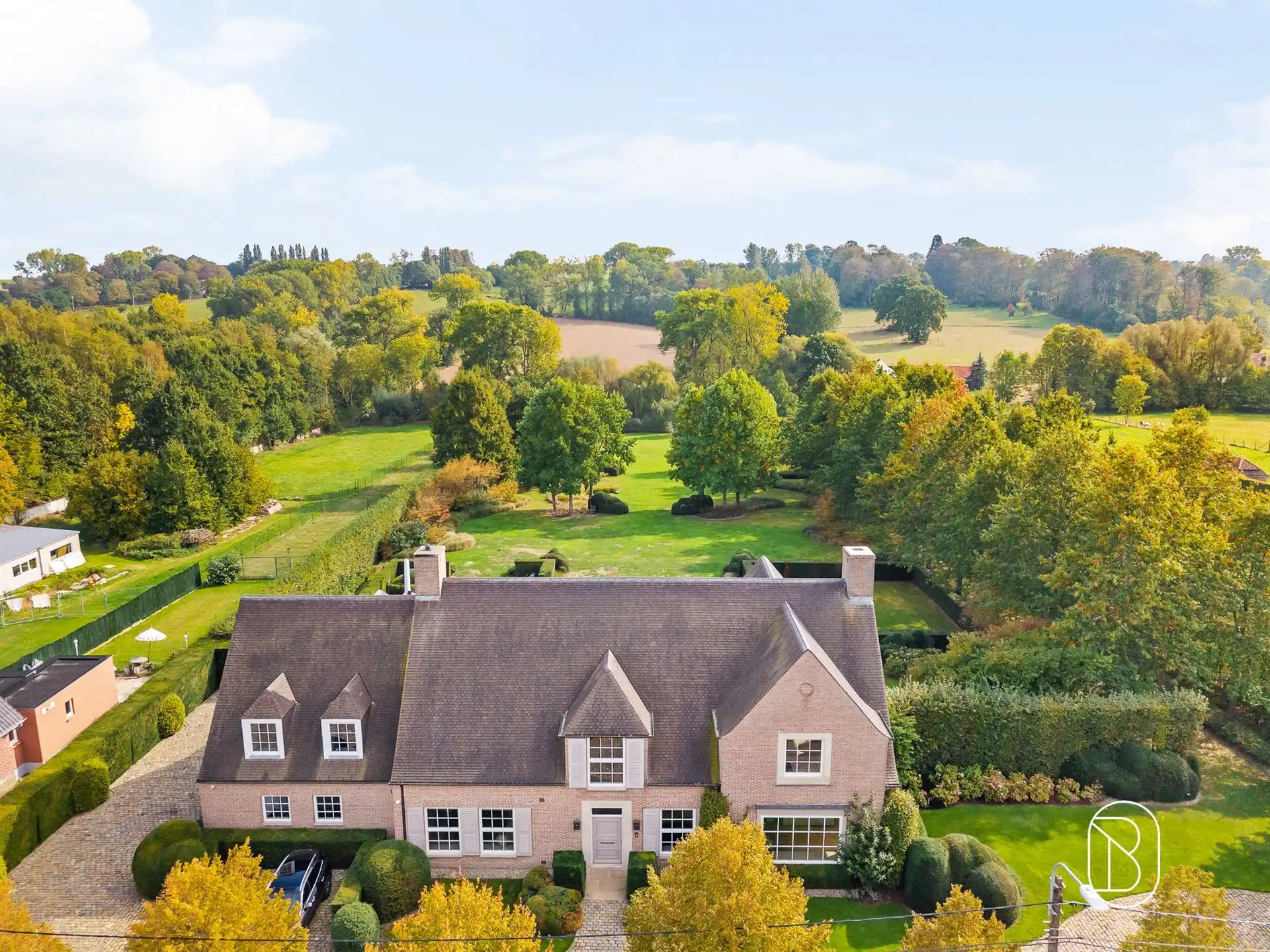 Klassevilla op méér dan 1 hectare, met prachtig zicht!  foto 28