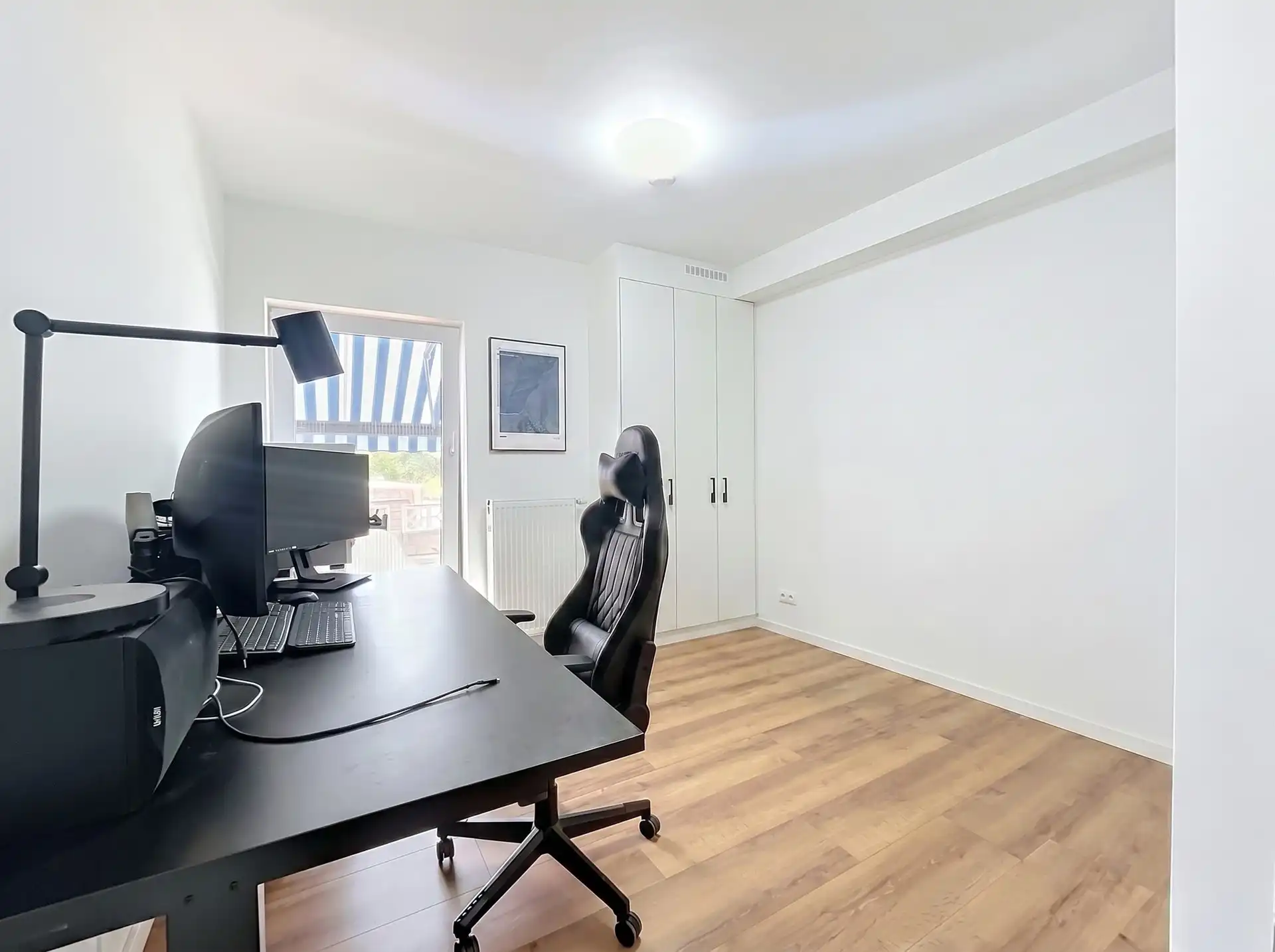 Modern appartement met 2 slaapkamers en garagebox foto 9