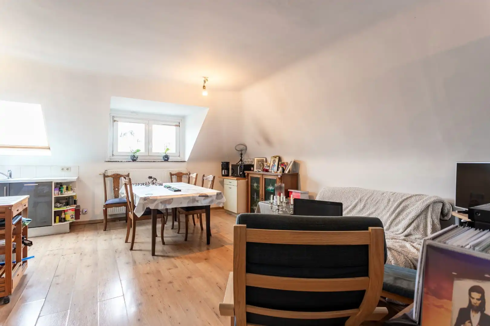 Opbrengsteigendom: commercieel glv en 3 appt foto 22