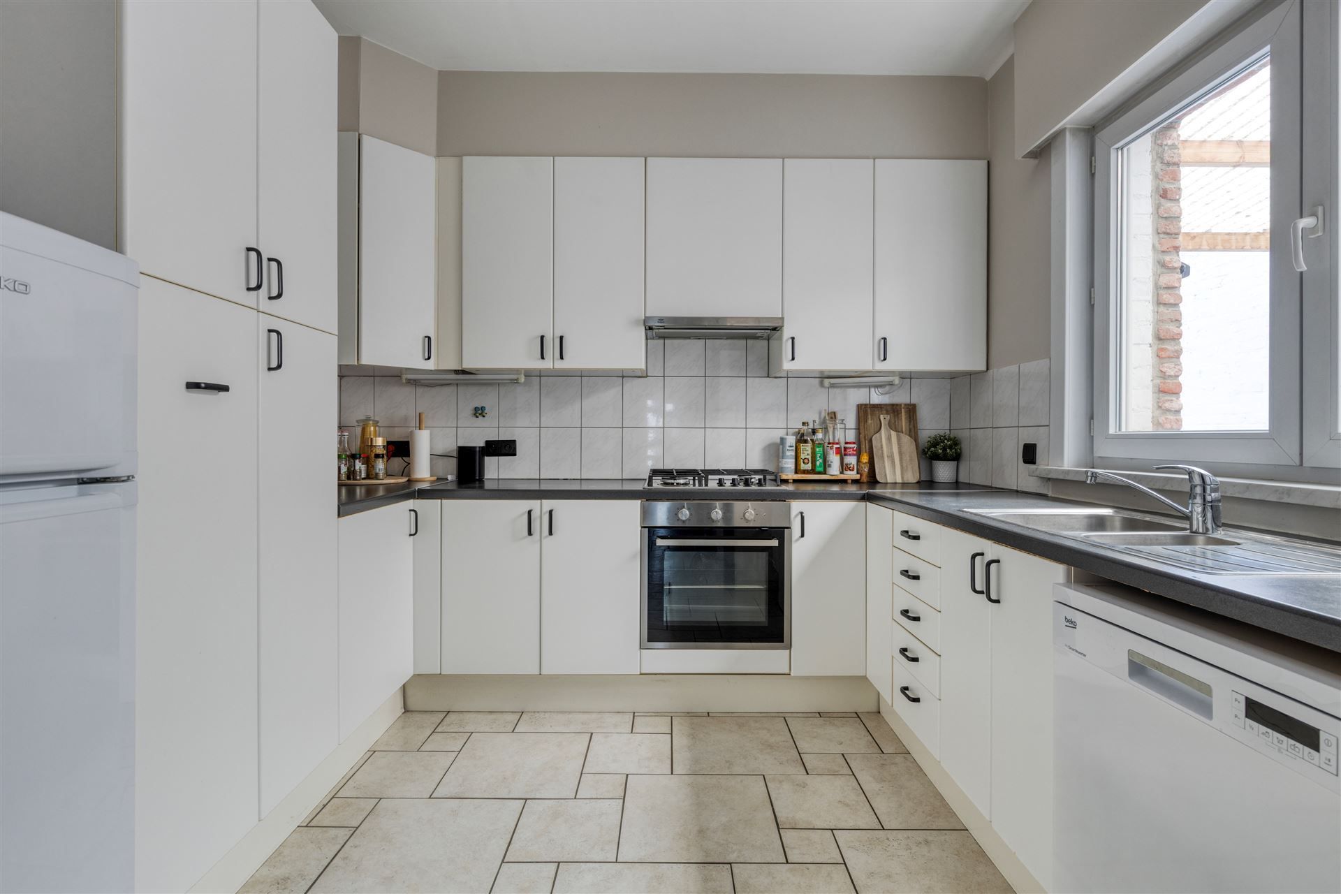 Ruime woning met 4 slaapkamers en stadstuin foto 7