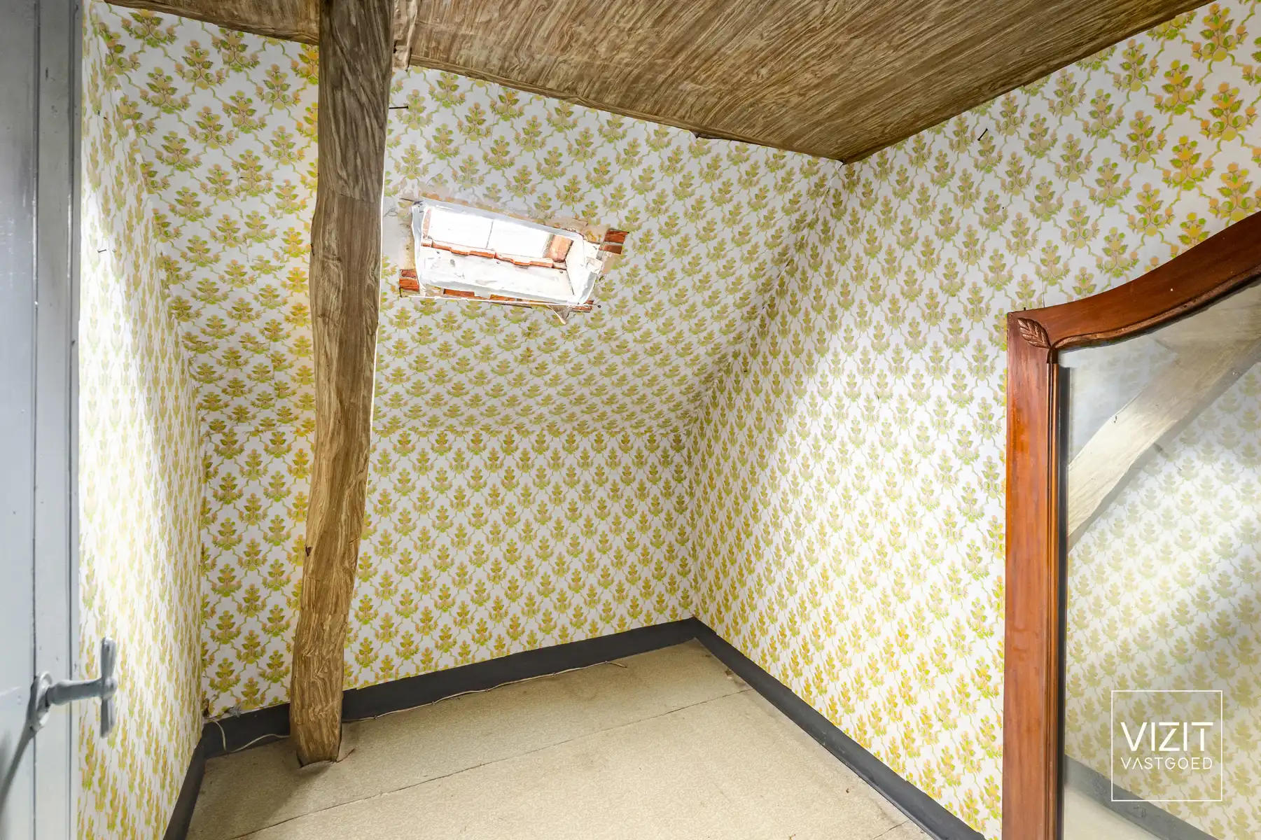 Renovatieproject met ruime garage!  foto 14