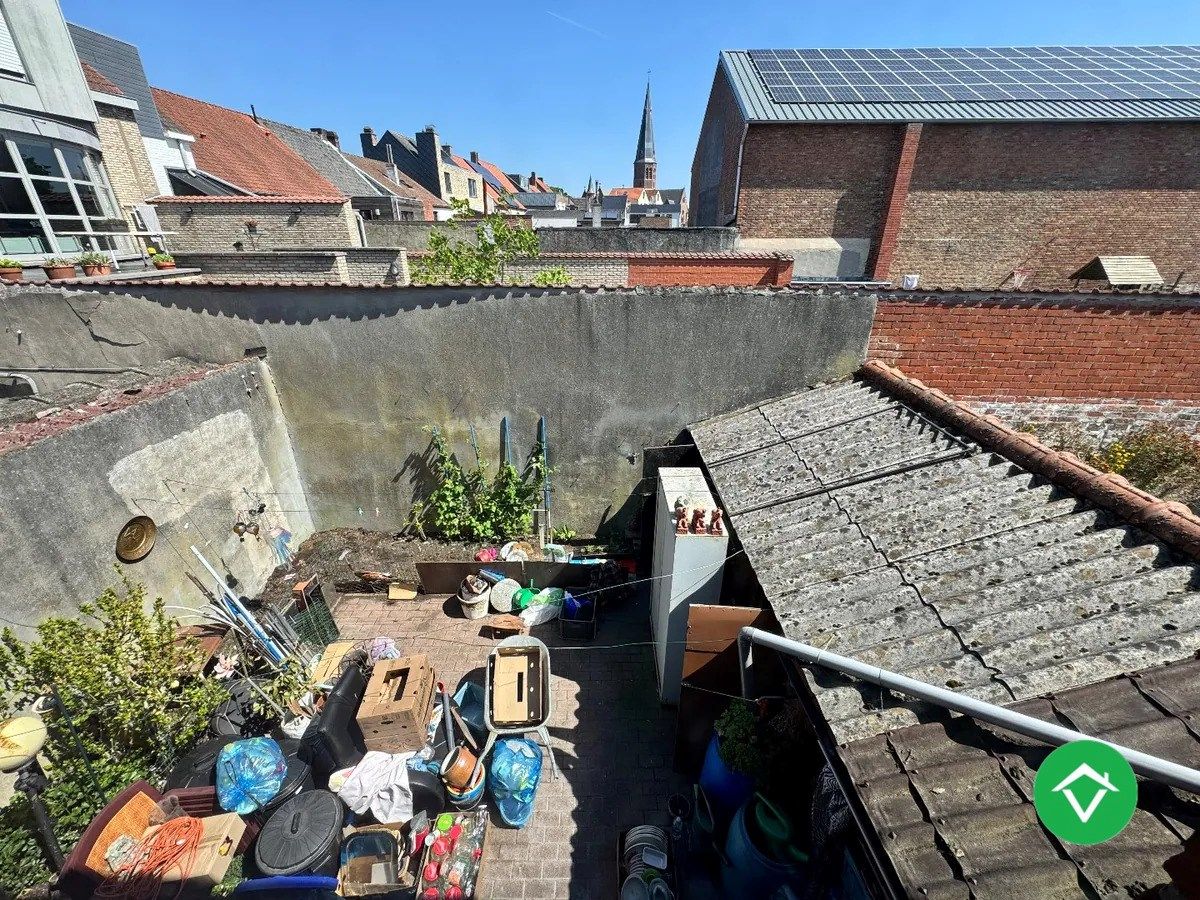 Instapklare woning met 4 slaapkamers in centrum van Koekelare foto 10