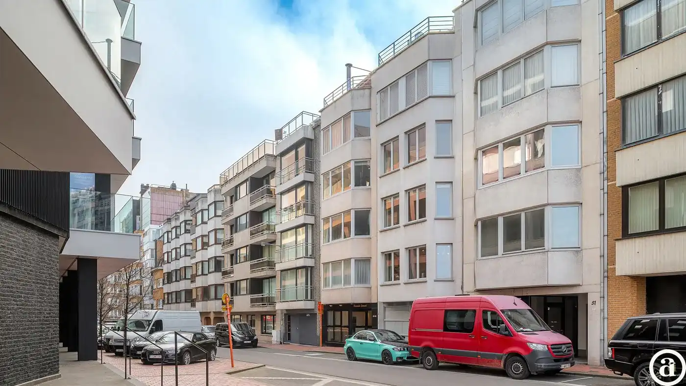 Stijlvol appartement met 3 slaapkamers en terras nabij Zoute foto 21