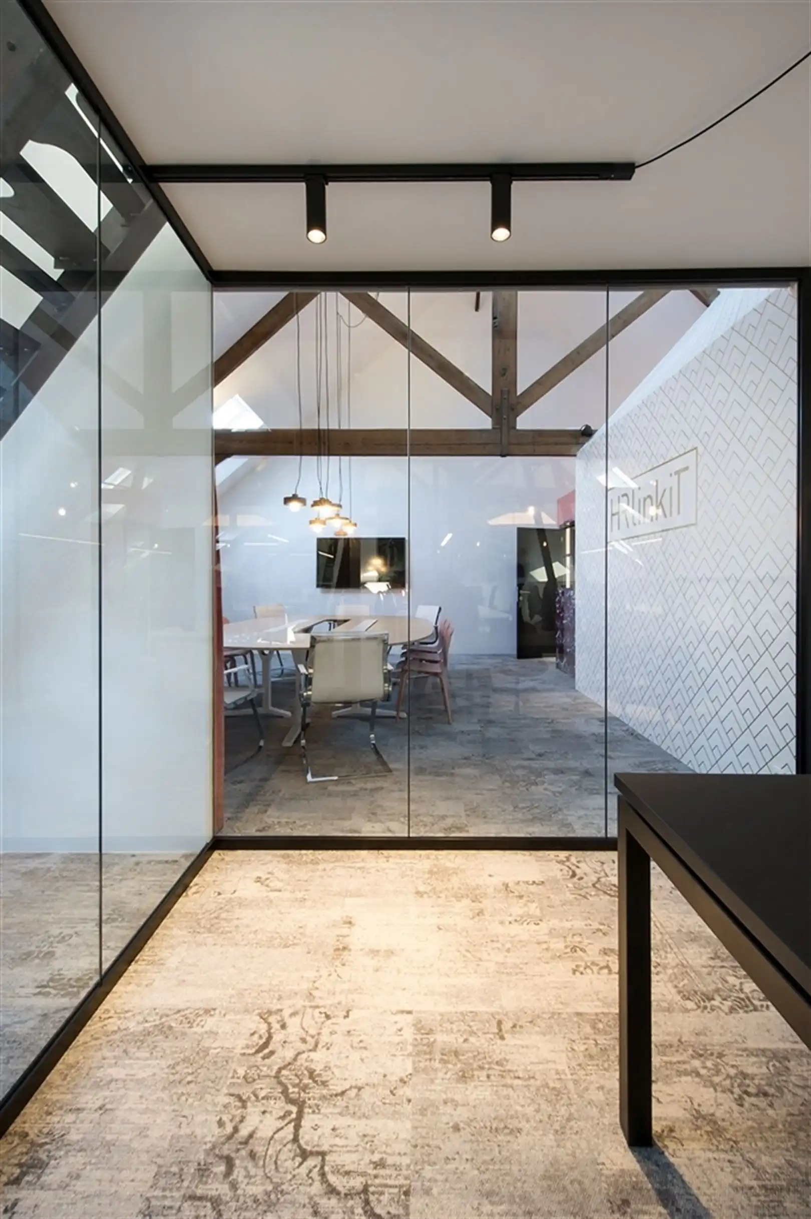 Kantoorruimten & ateliers in de Eskimofabriek foto 9