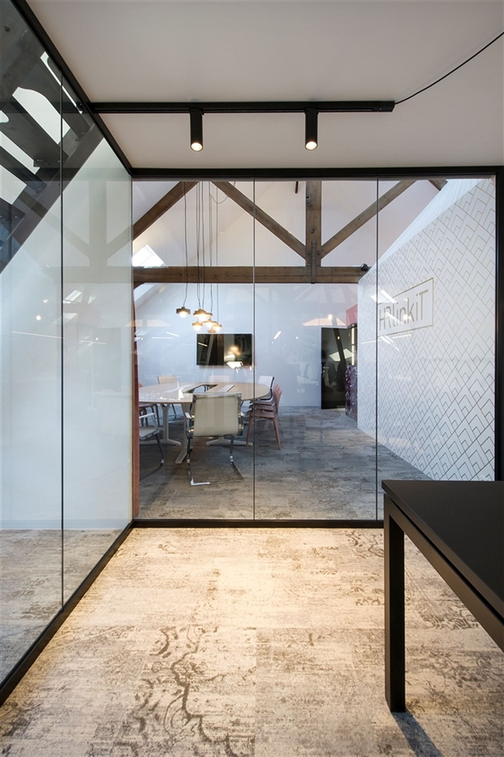 Kantoorruimten & ateliers in de Eskimofabriek foto 9