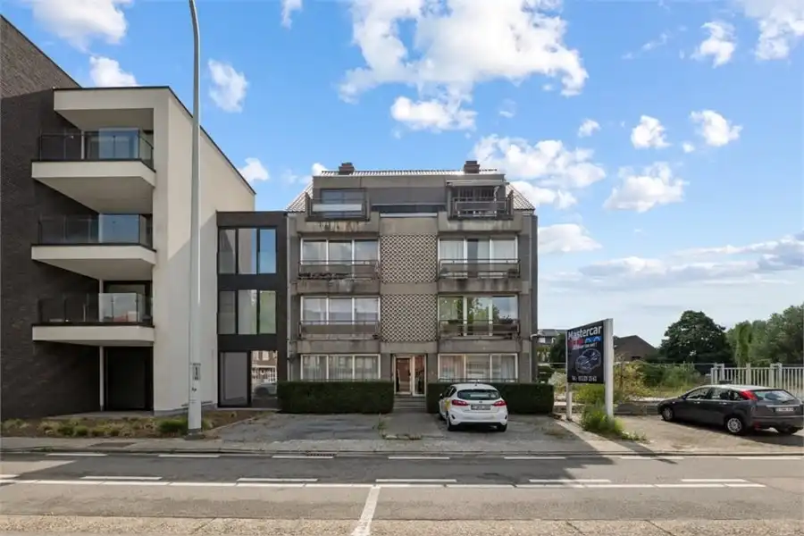 VERHUURD APPARTEMENT MET 2 SLKS IN HASSELT foto 14