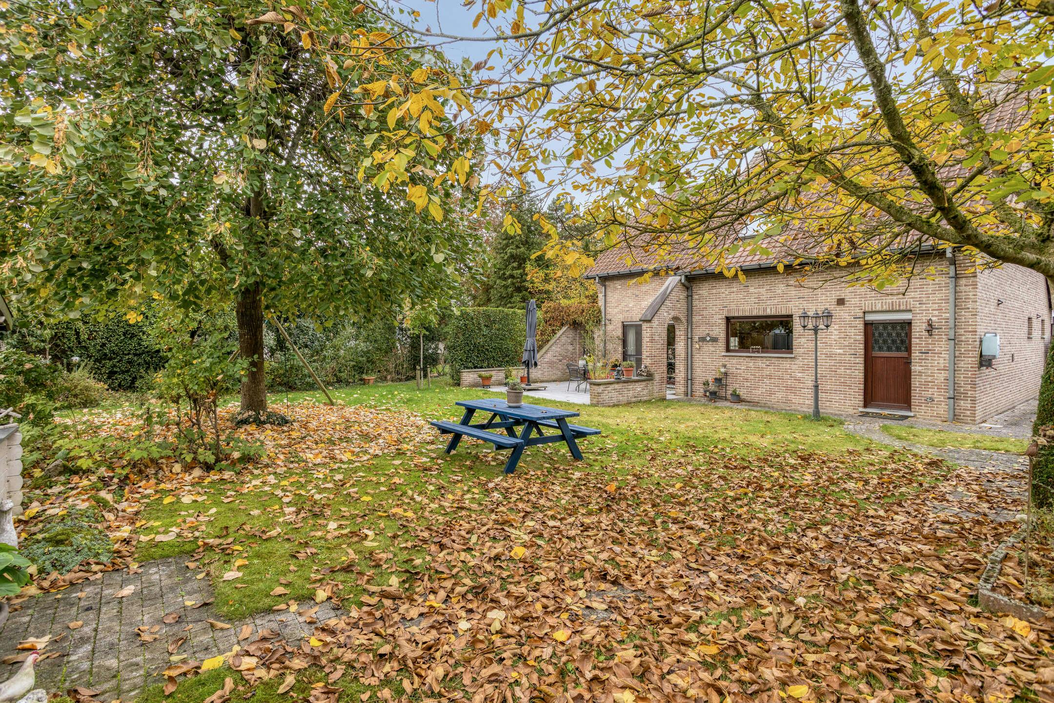 Gezinswoning met 3 slaapkamers en bureau te koop in Drongen foto 2