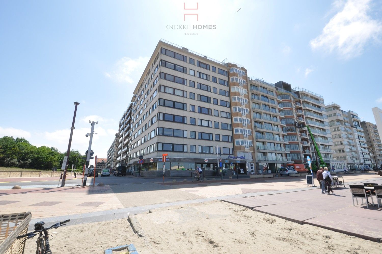 Vakantieappartement met frontaal zicht op zee en twee slaapkamers foto {{pictureIndex}}