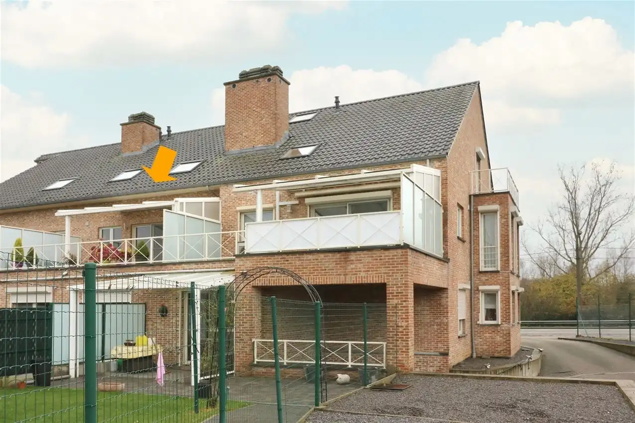 Duplex met lif tot slaapniveau, groot terras & garage foto 2