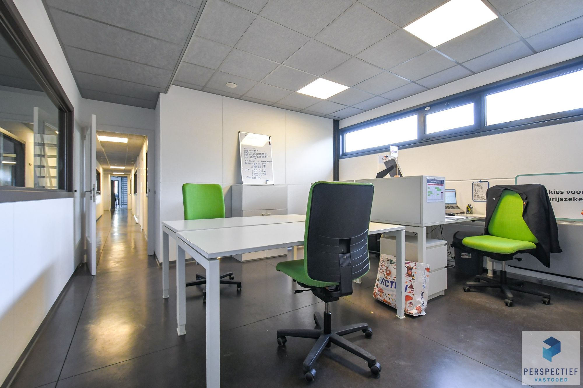 Uiterst goed gelegen polyvalente bedrijfsgebouw met 11 kantoorruimtes en een bruikbare vloeroppervlakte van 685m² foto 8