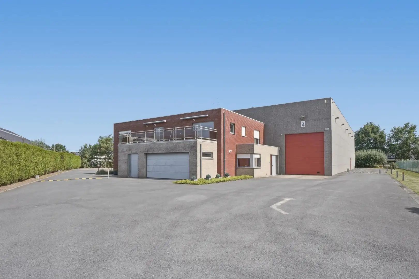 Bedrijfswoning met ruime loods van ca. 1.530 m² in de ambachtelijke zone van Eernegem foto 29