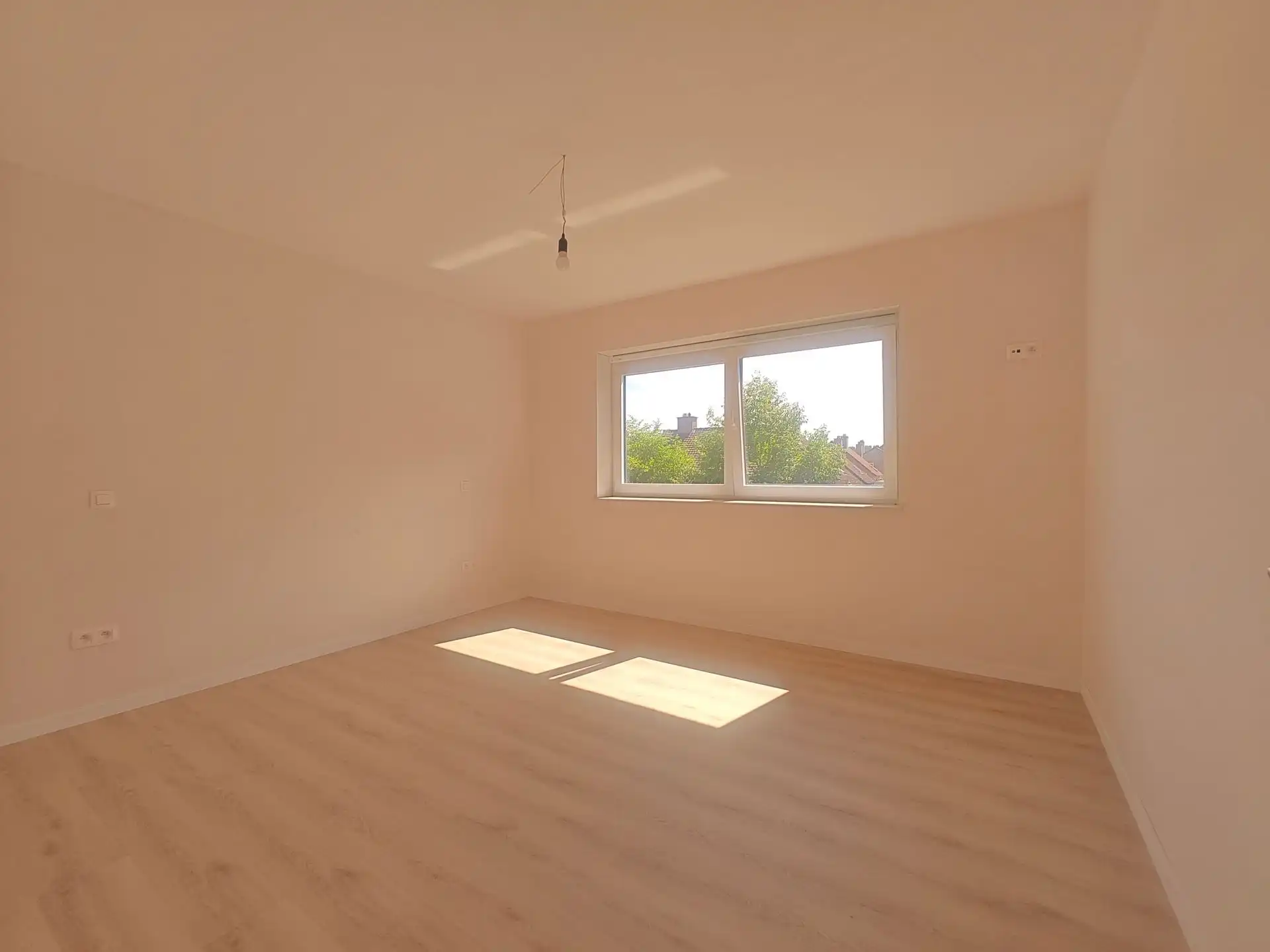 Instapklare nieuwbouwwoning met 3 slaapkamers in een rustige, kindvriendelijke buurt van Maasmechelen. foto 13