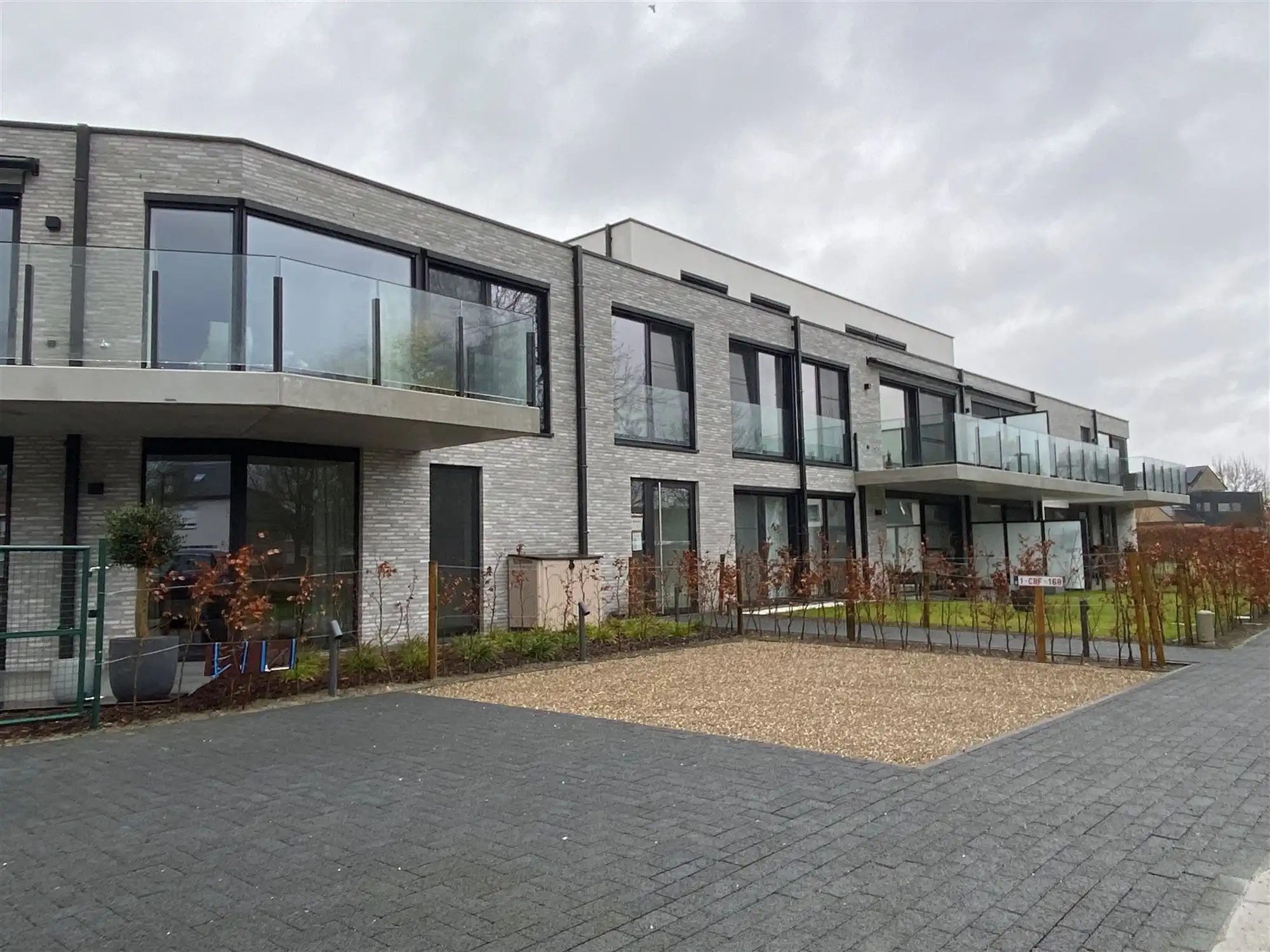 Gelijkvloers appartement met 2 slpk's en garage foto 15