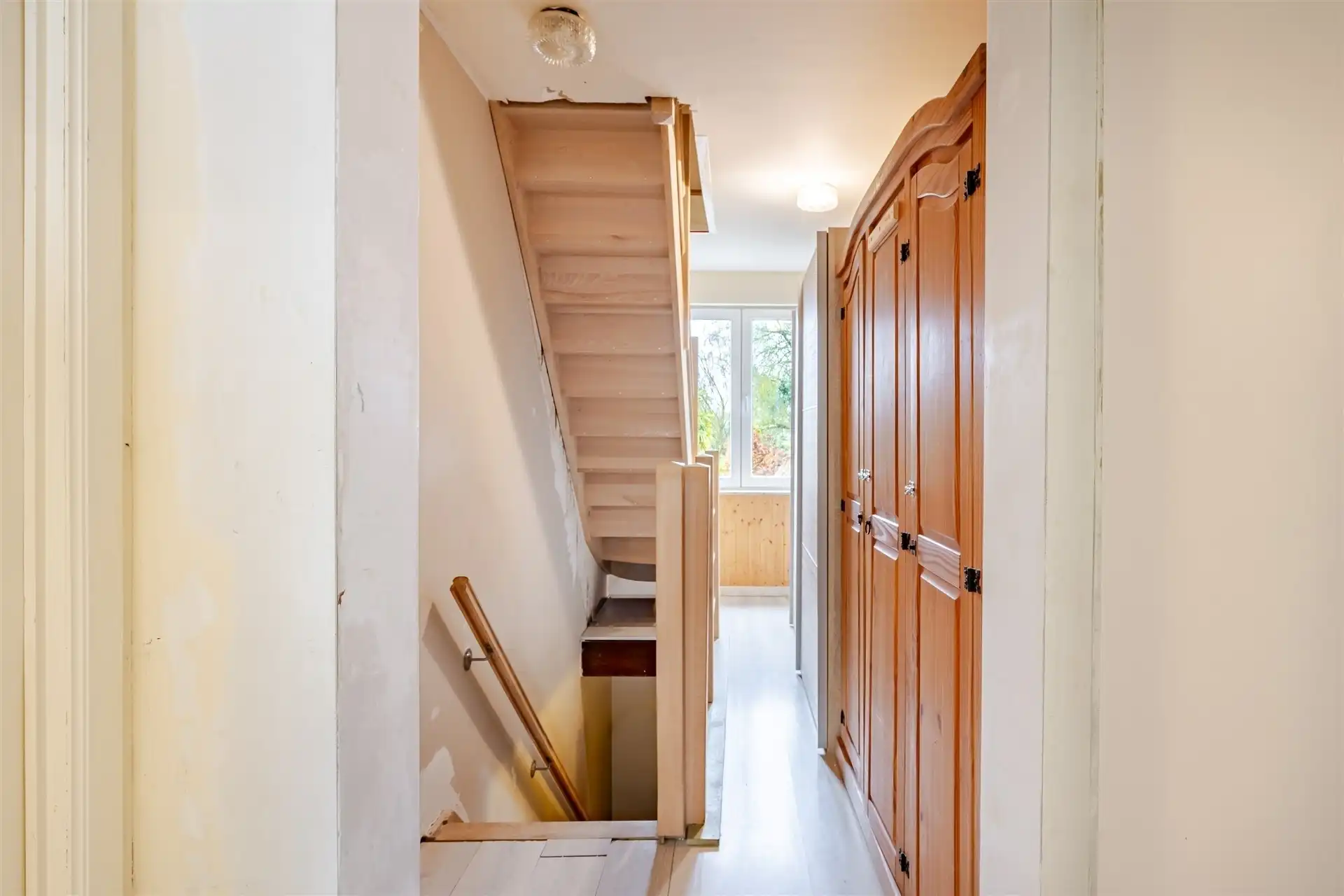 Gezellige woning met 3 slpks op een perceel van 7a 4ca foto 6