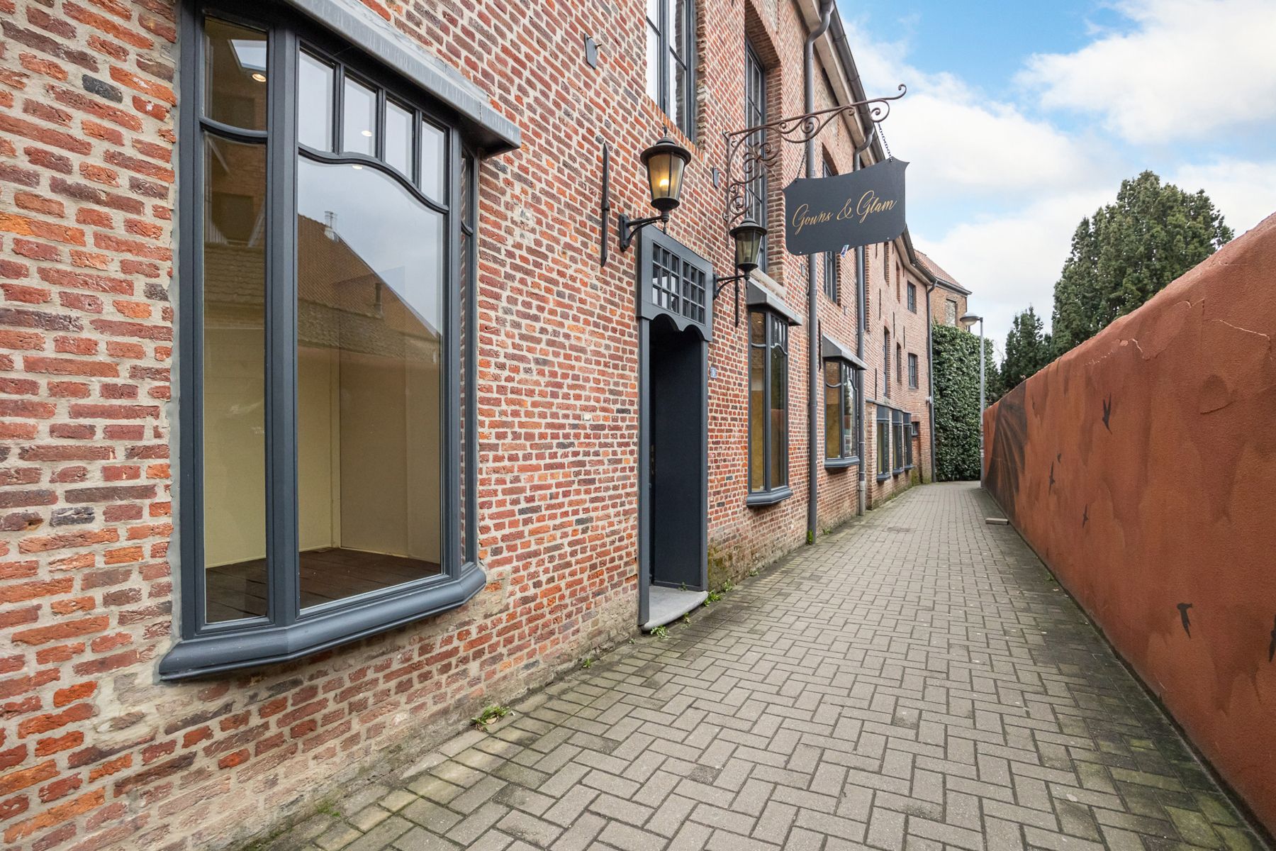 Historisch winkelpand in het centrum van Aarschot. foto {{pictureIndex}}