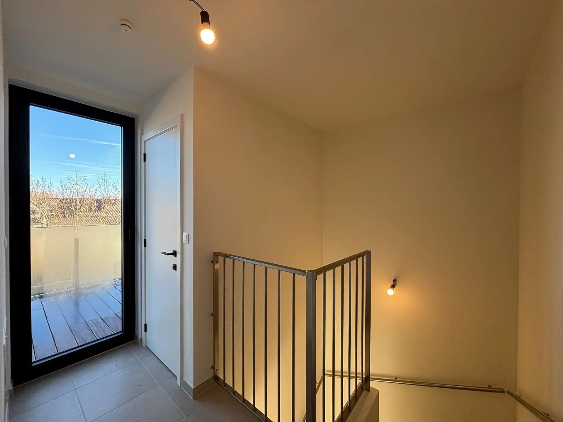 Modern duplex-appartement met private tuin en ruime terrassen in Asse! foto 15