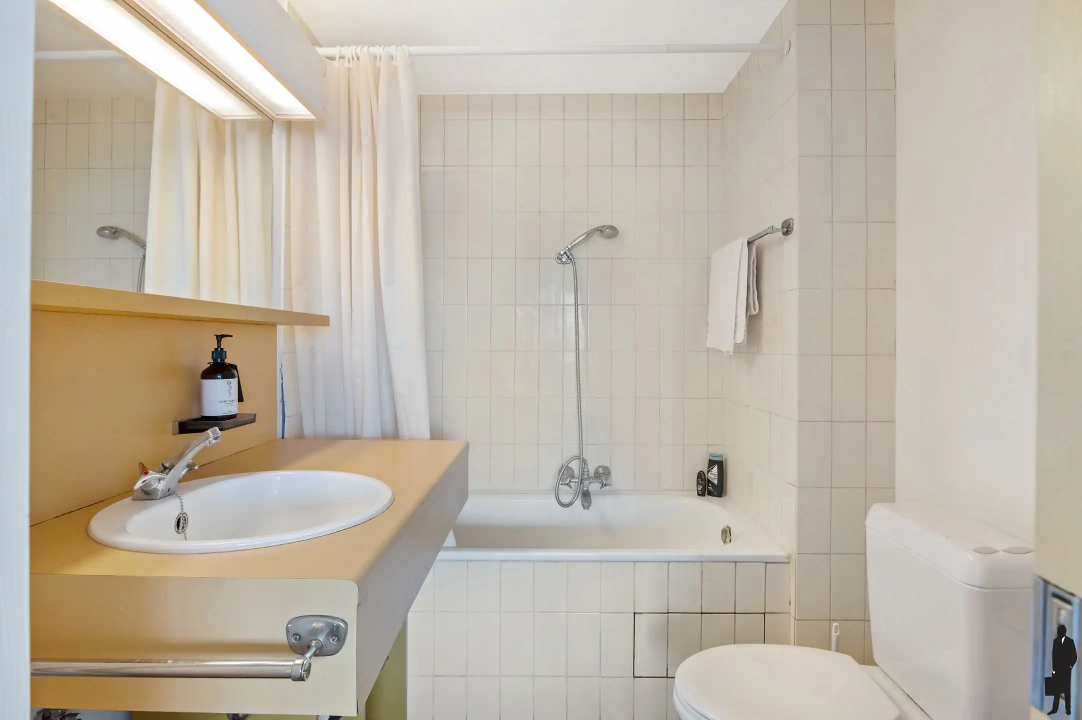 Gerenoveerd studio-appartement op toplocatie.&nbsp; foto 12