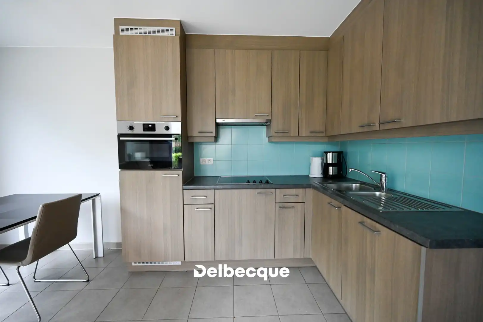Instapklaar éénslaapkamerappartement vlak bij zee foto 6