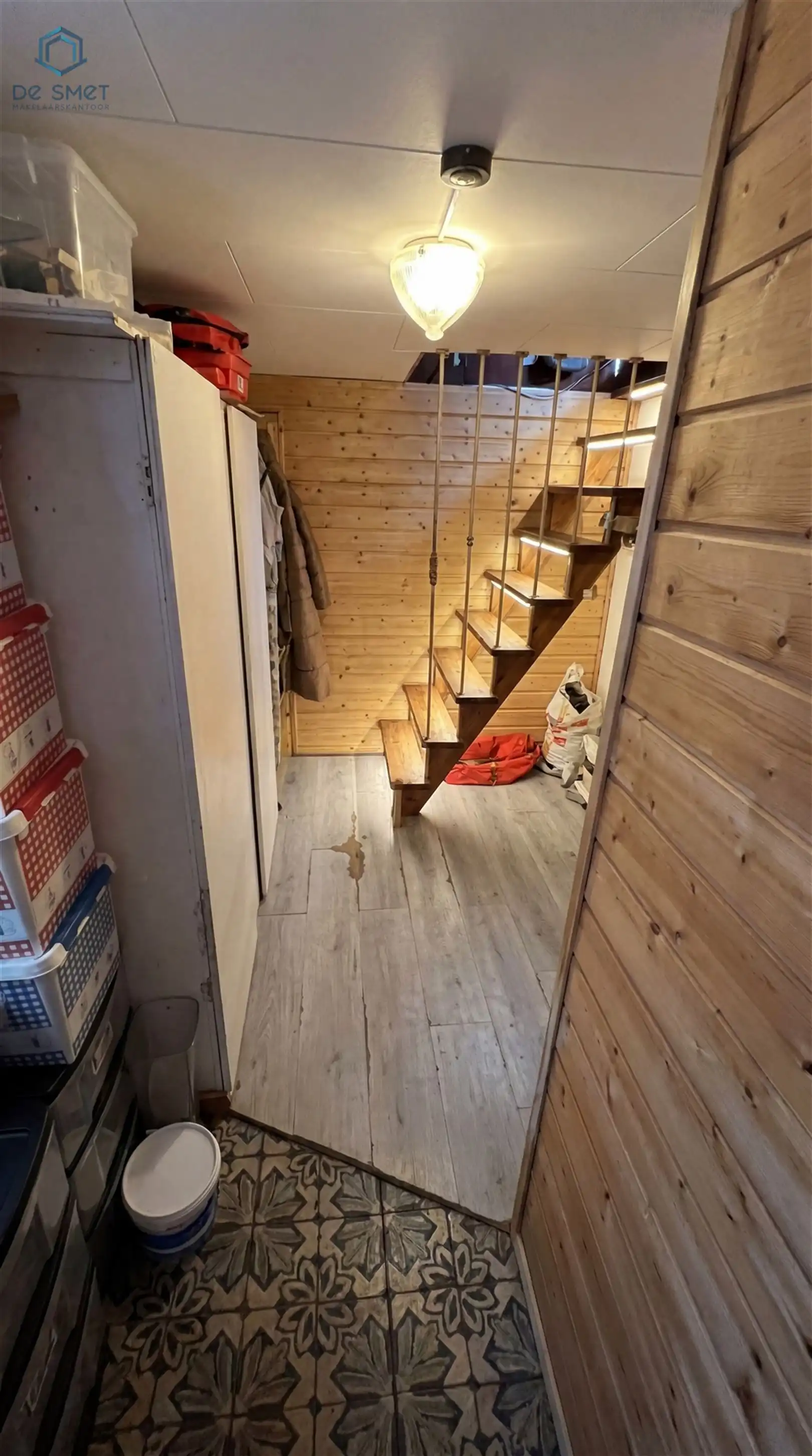 TE RENOVEREN WONING TE SCHENDELBEKE foto 8