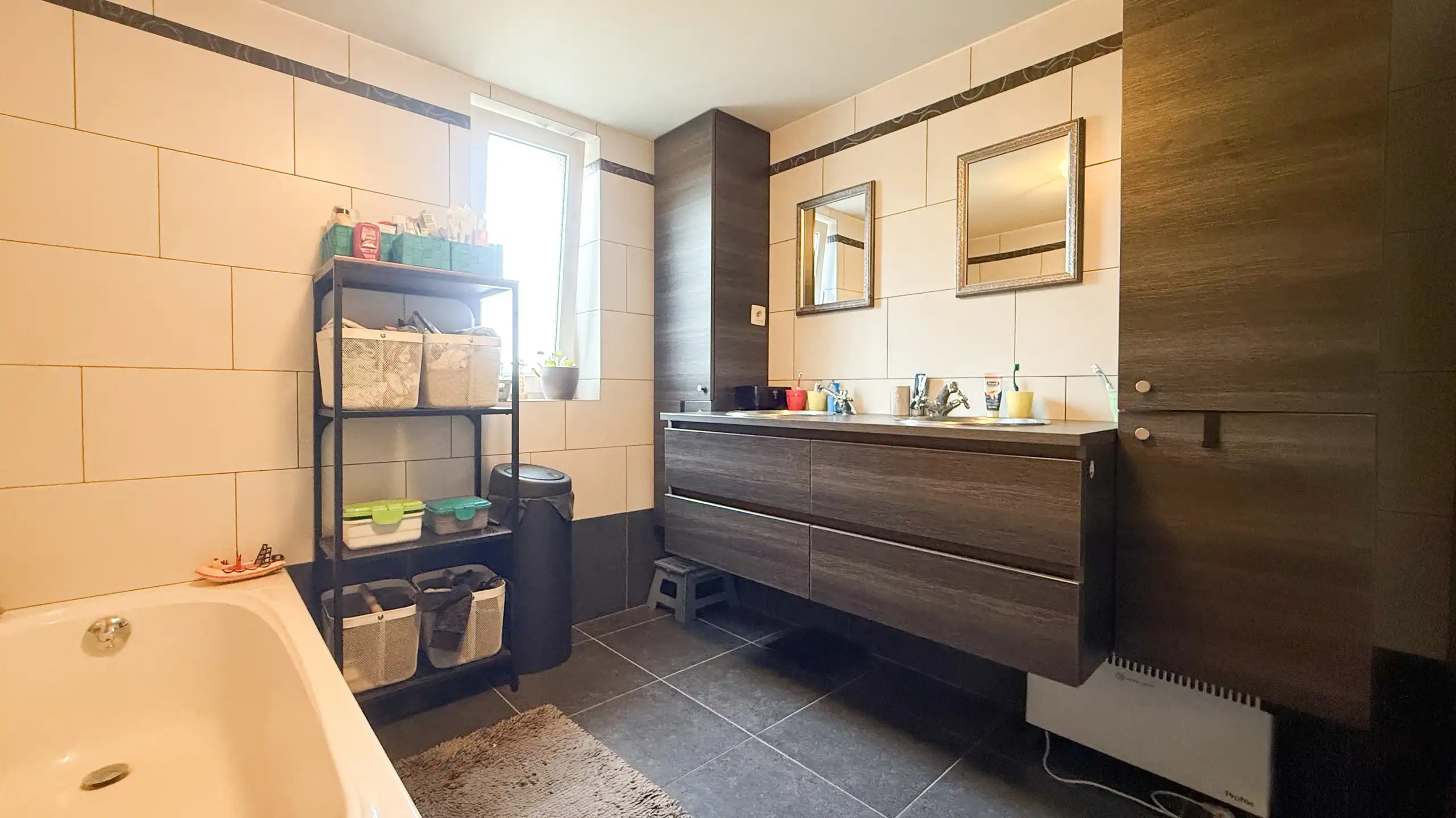 Instapklare woning op 9,8 are met prachtige tuin! foto 14