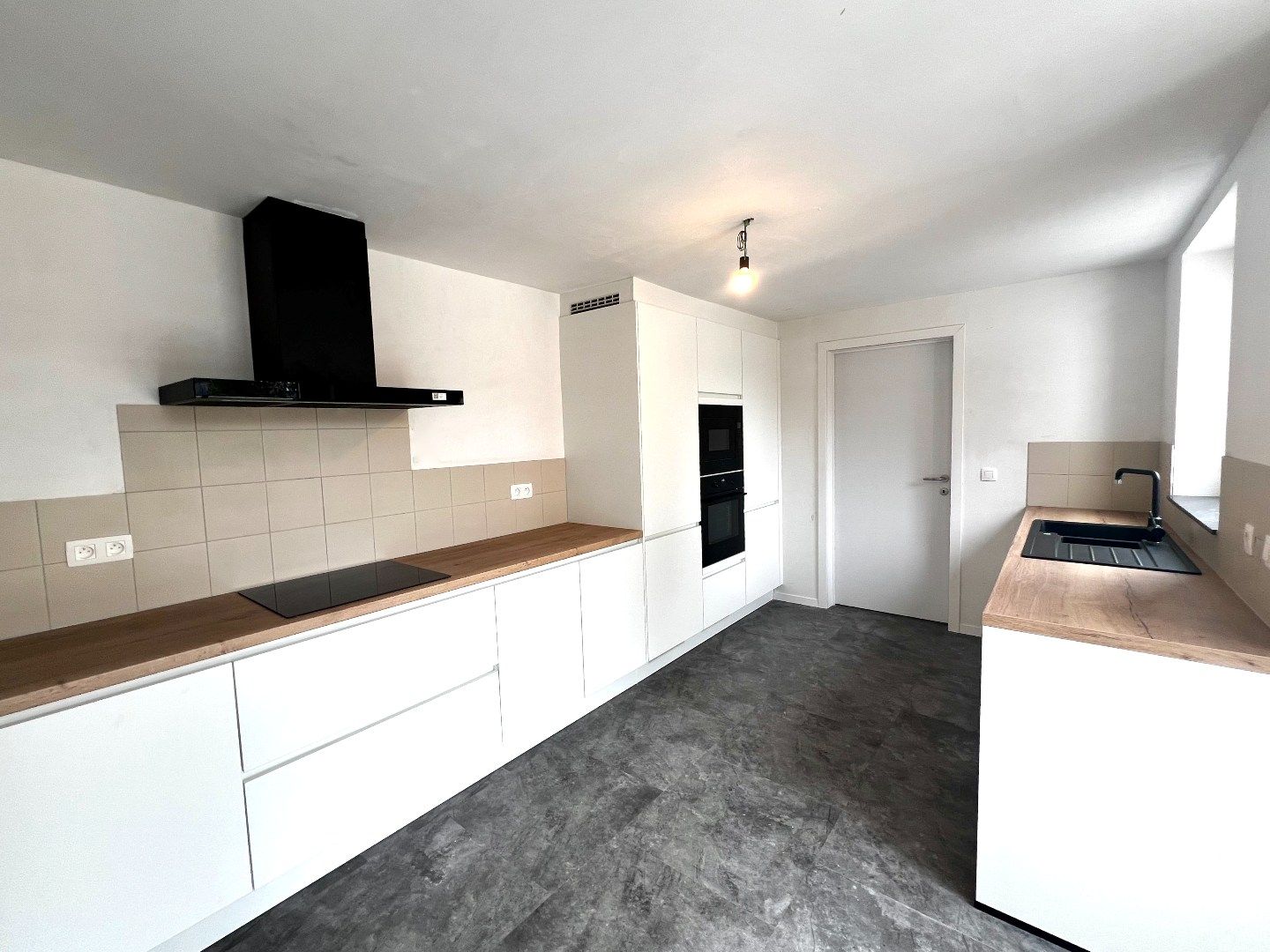 🌞 Energiezuinig en instapklaar appartement te huur in hartje Harelbeke! foto 9