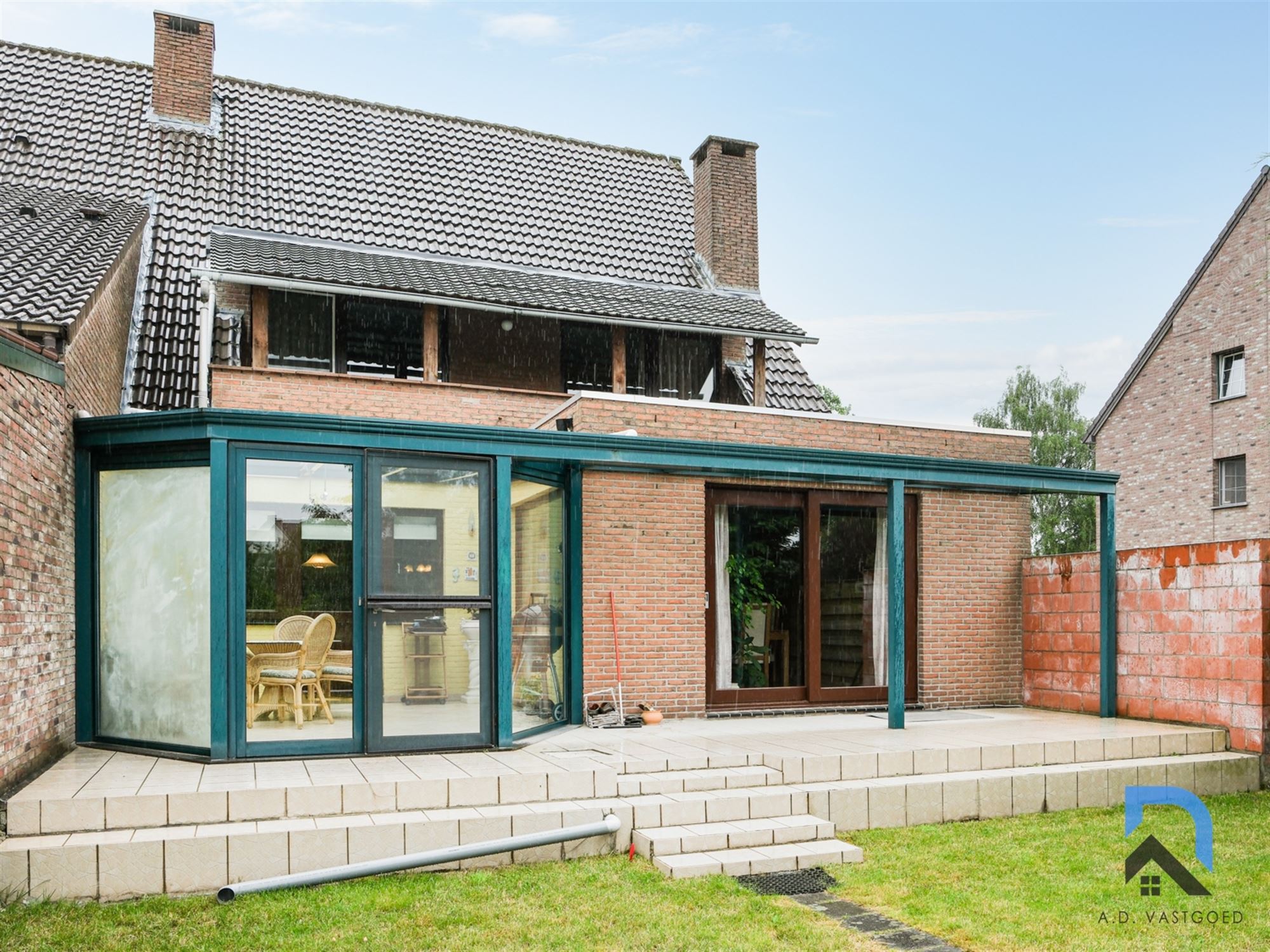 Ruime woning met grote tuin op toplocatie foto 23